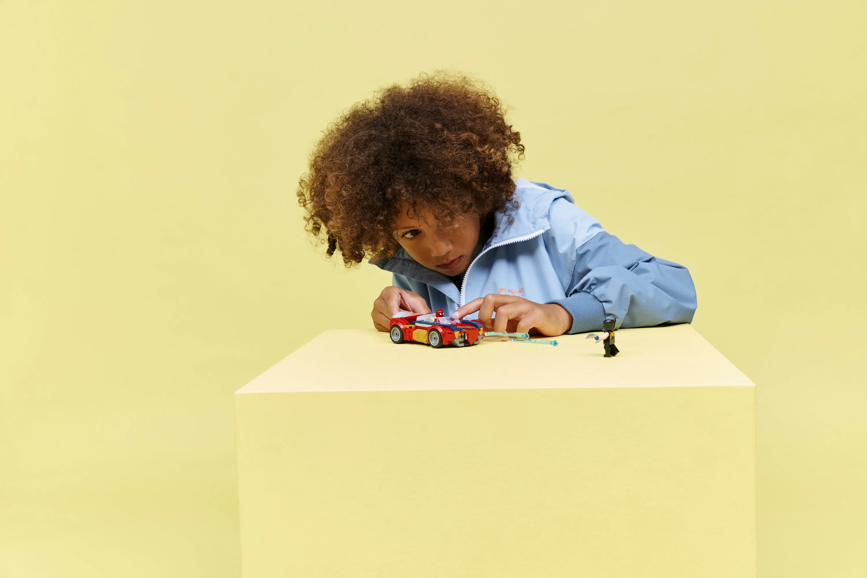 LEGO Marvel Spider-Manin auto vastaan Venomiksi muuttunut Wolverine 76336