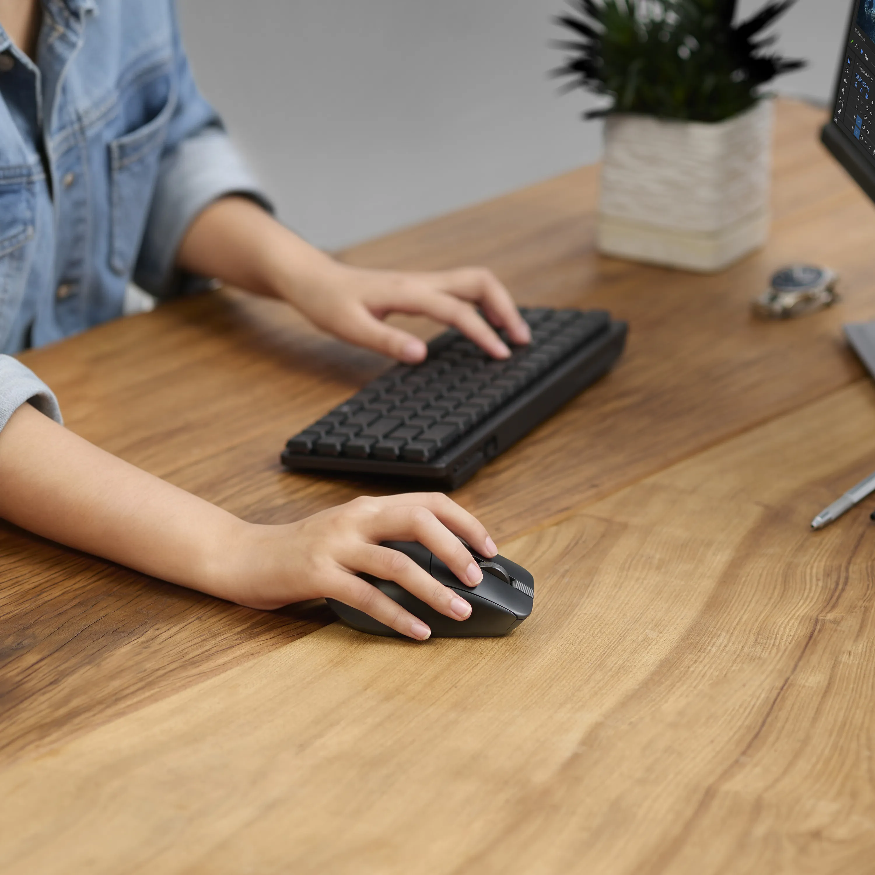 ASUS ProArt MD301 tr&aring;dl&ouml;s ergonomisk mus, svart