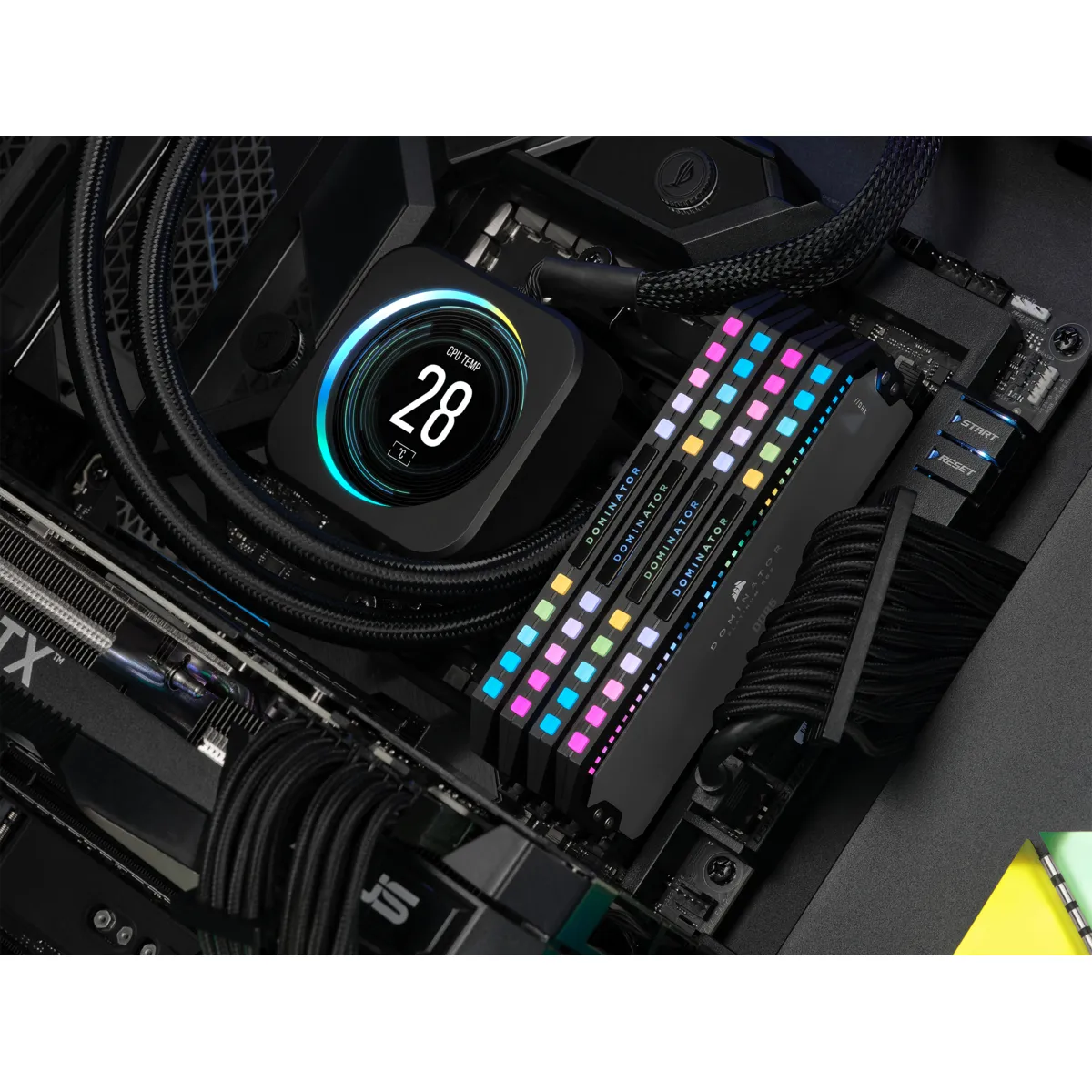 Corsair DOMINATOR PLATINUM RGB 64 Gt (4 x 16 Gt) DDR5 5600 MHz, CL36 -muisti, harmaa (EXPO/XMP)