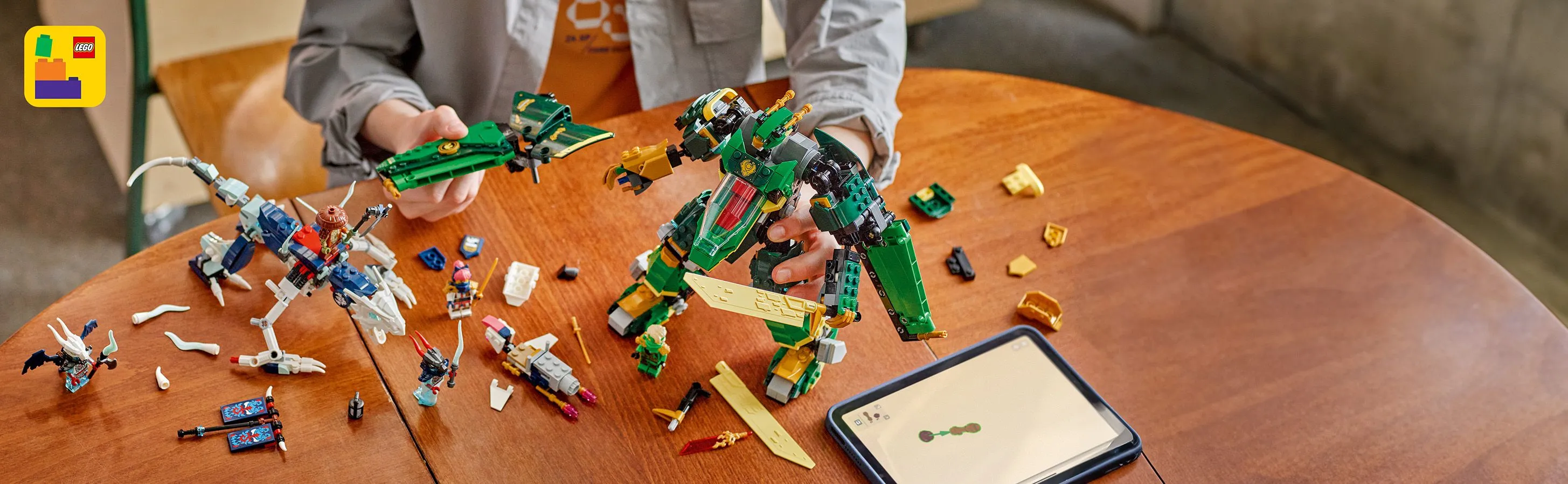 LEGO NINJAGO Lloyd's Jet-Mech 71845