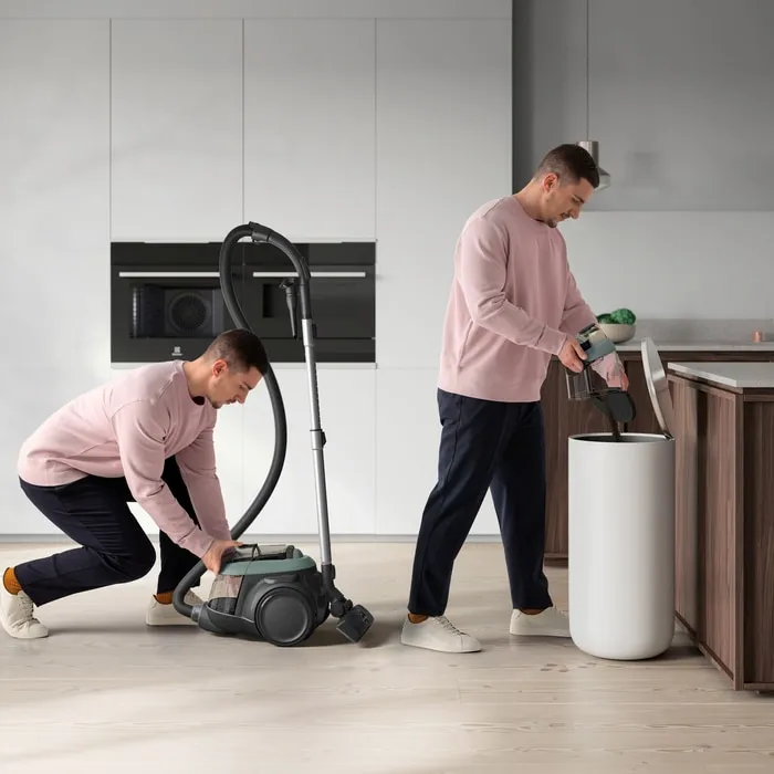 Electrolux Clean 600 EL61C2OG Canister vacuum cleaner, Ocean Green