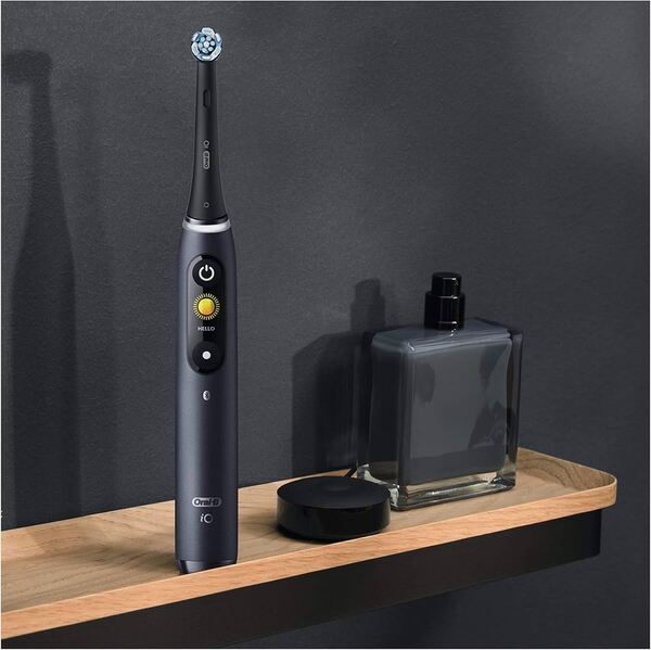 Braun Oral-B iO Series 8 Plus Edition Electric Toothbrush, Black Onyx