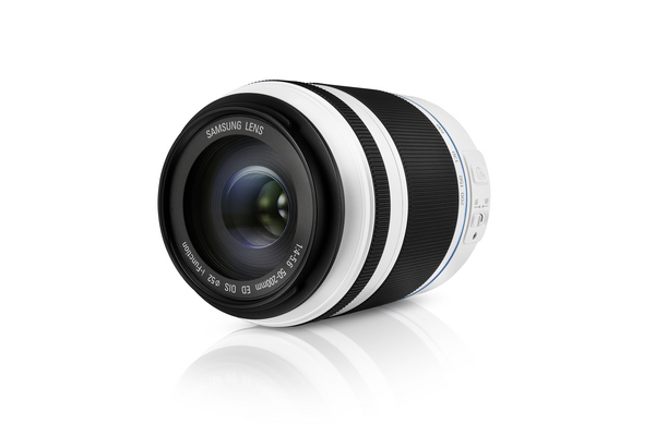 SAMSUNG NX 50-200MM F/4.0-5.6 OIS VALK