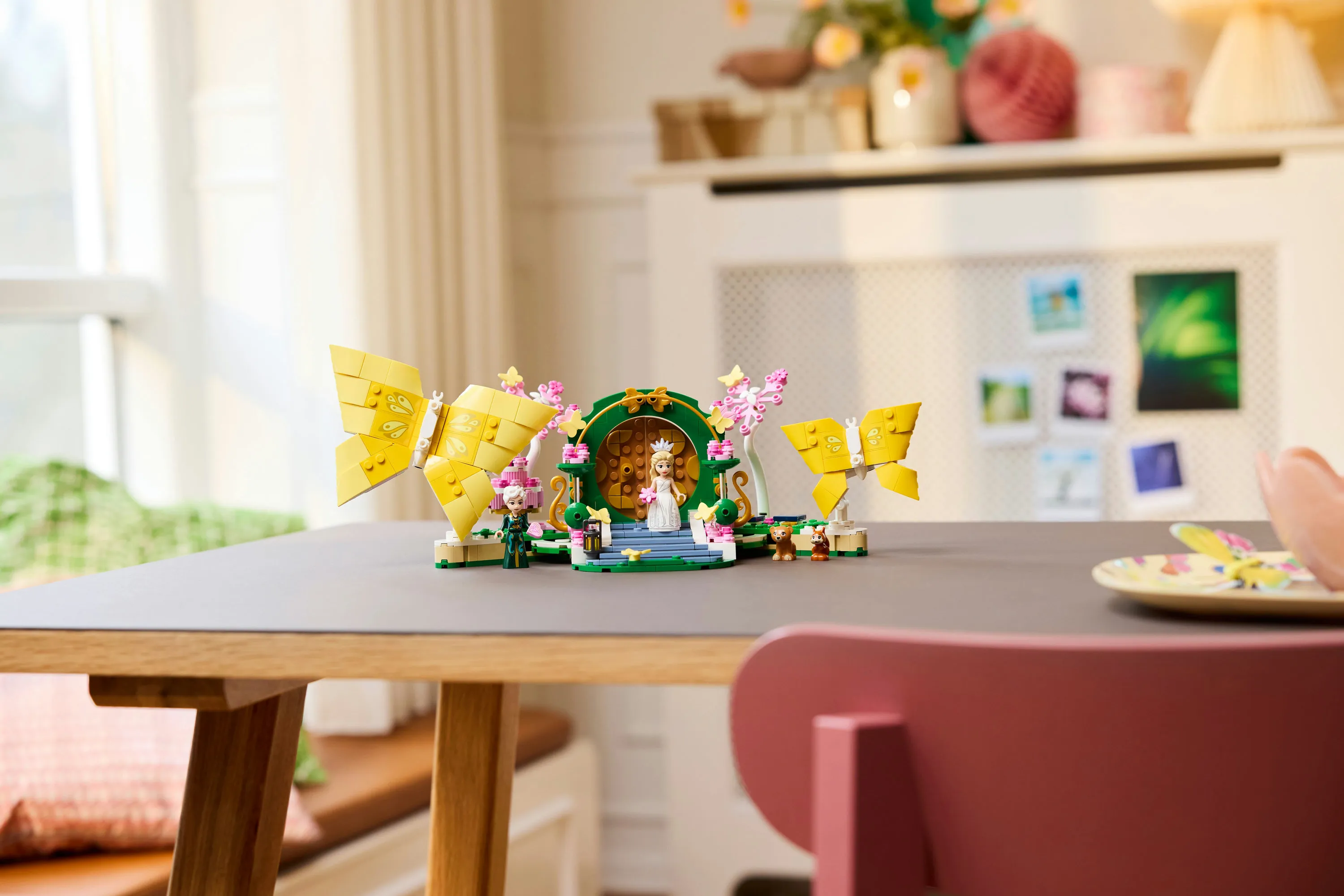 LEGO Wicked Glindan h&auml;&auml;p&auml;iv&auml; 75688