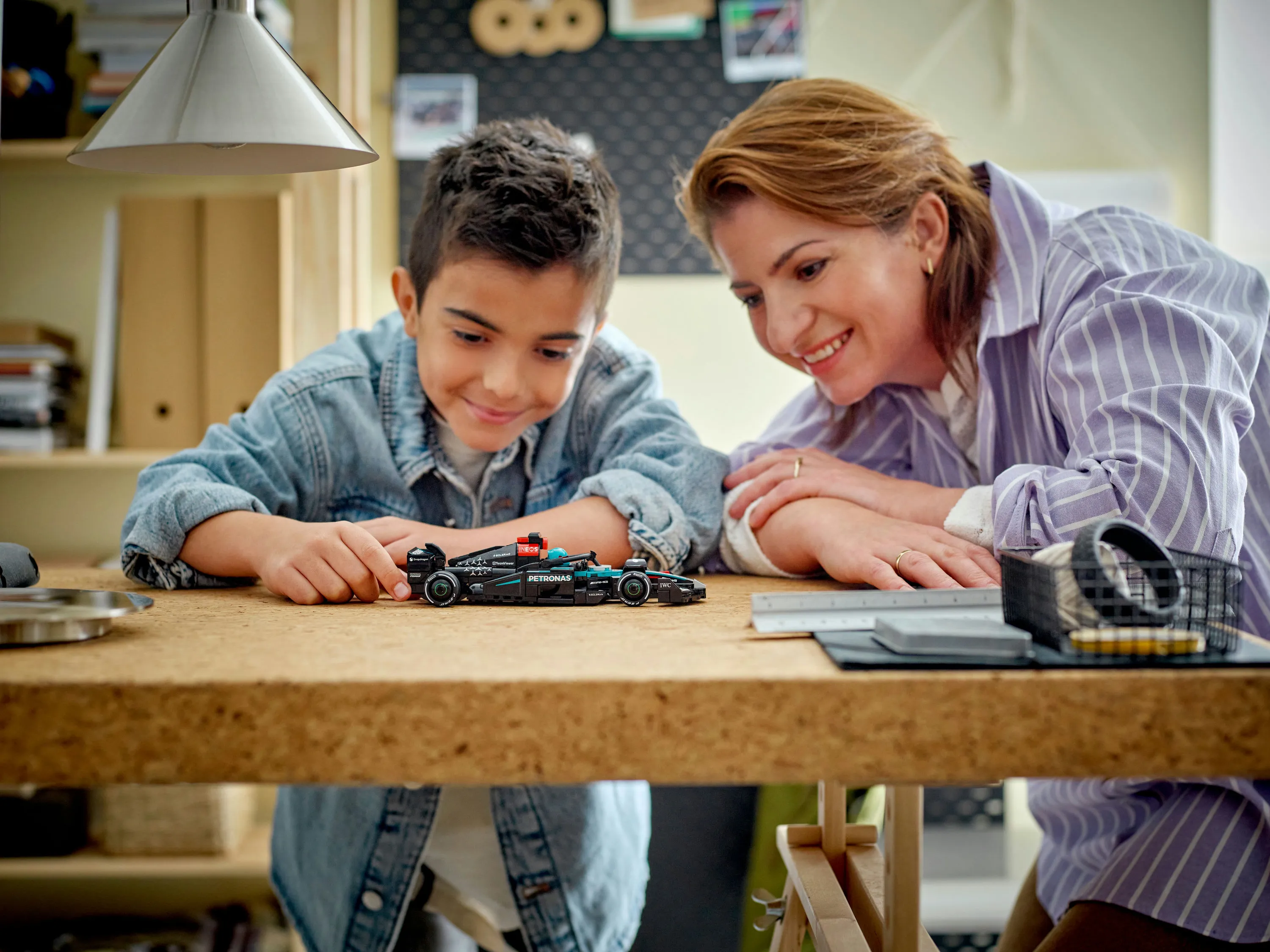 LEGO Speed Champions Mercedes-AMG F1 W15 Race Car 77244