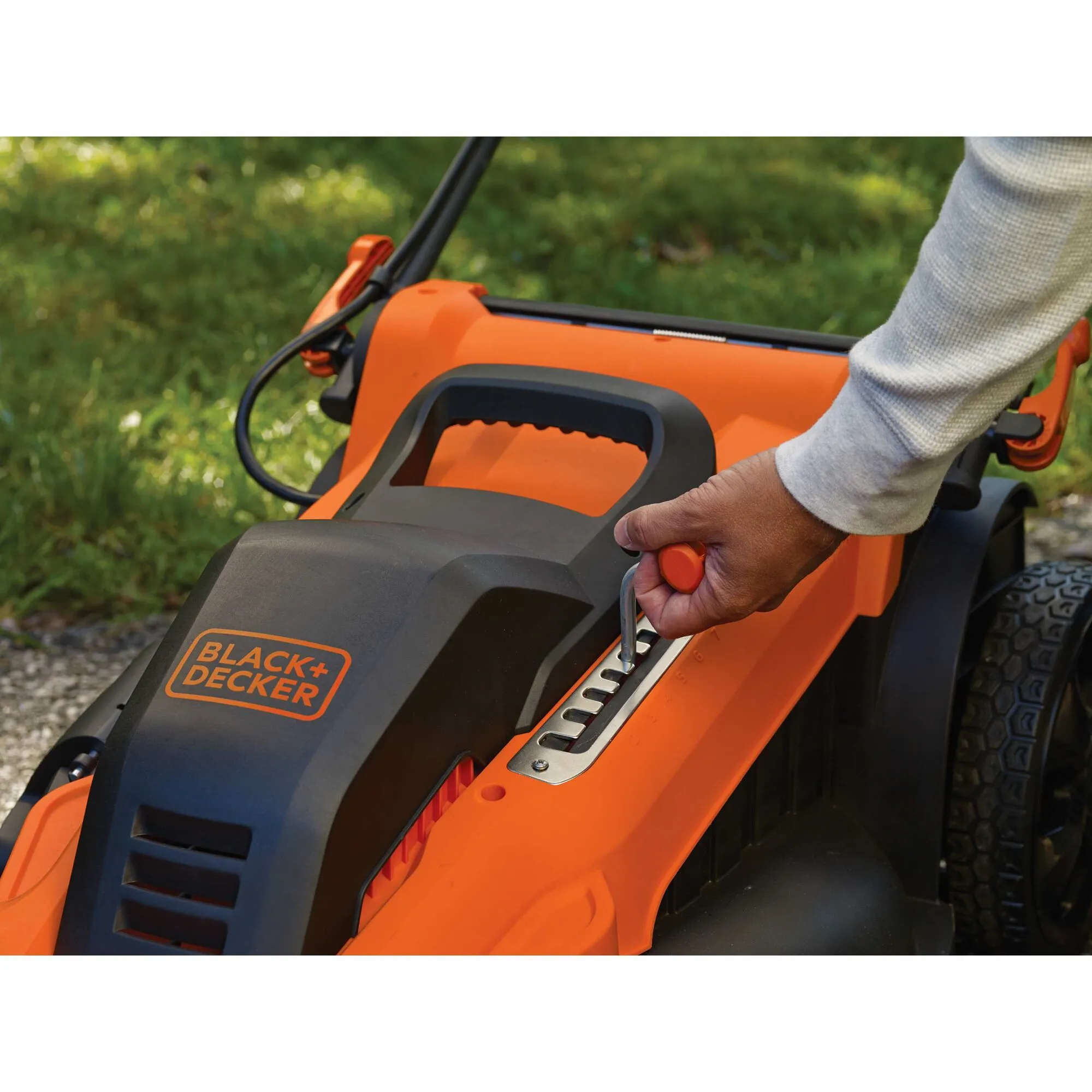 BLACK+DECKER LM2000-QS Elektrisk gr&auml;sklippare 2000 W (48 cm, 50 l)