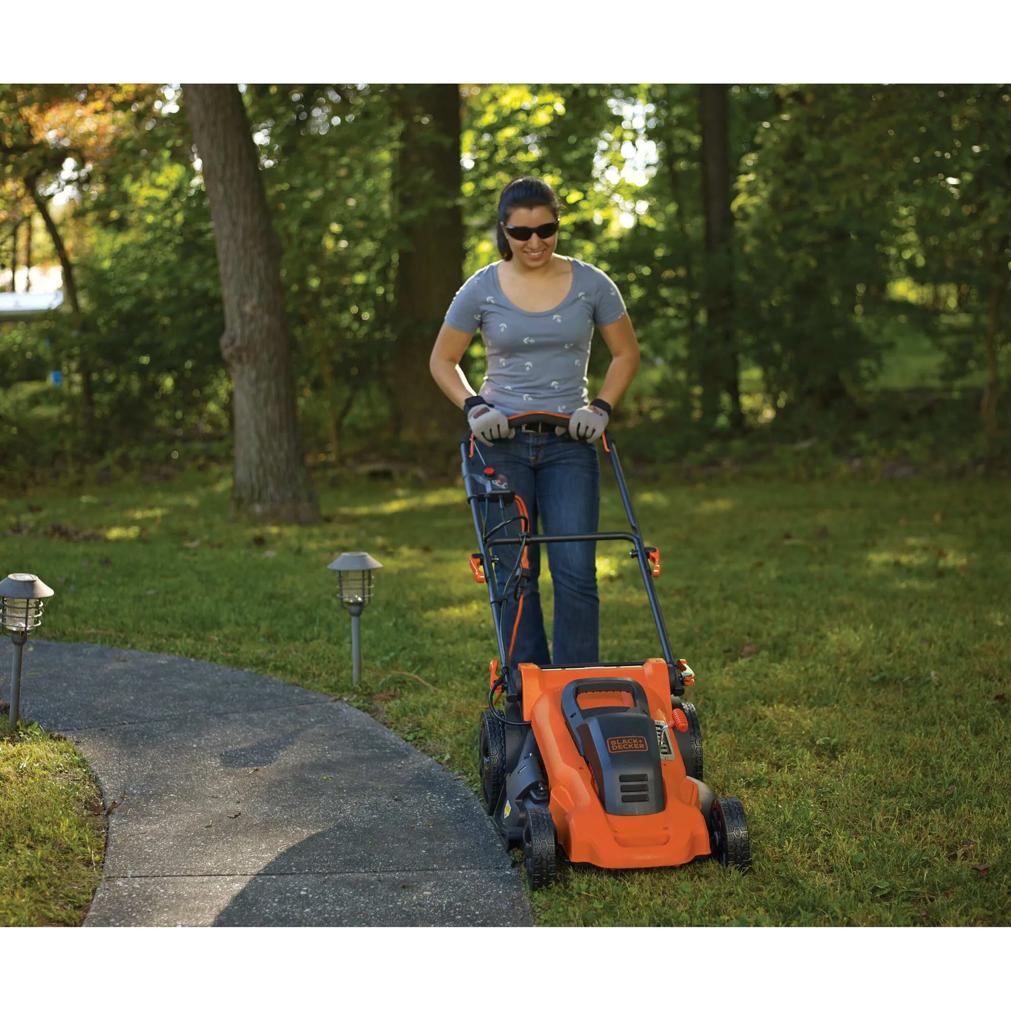 BLACK+DECKER LM2000-QS Elektrisk gr&auml;sklippare 2000 W (48 cm, 50 l)