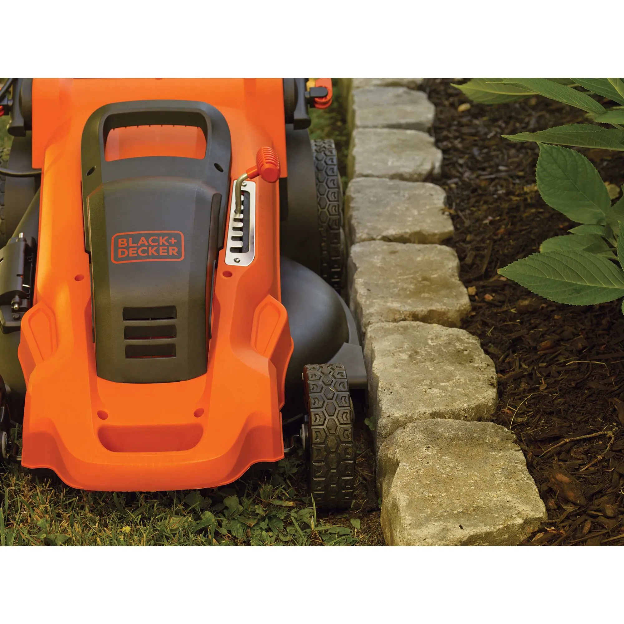 BLACK+DECKER LM2000-QS Elektrisk gr&auml;sklippare 2000 W (48 cm, 50 l)