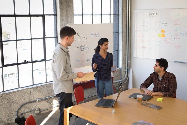 HP ZBook Studio x360 G5 i7-8850H 15.6inch UHD 3840x2160 AG IR Touch 32GB 2x16GB 1TB PCIe P1000 NO WWAN W10PRO64 W3/3/3 DIB PEN