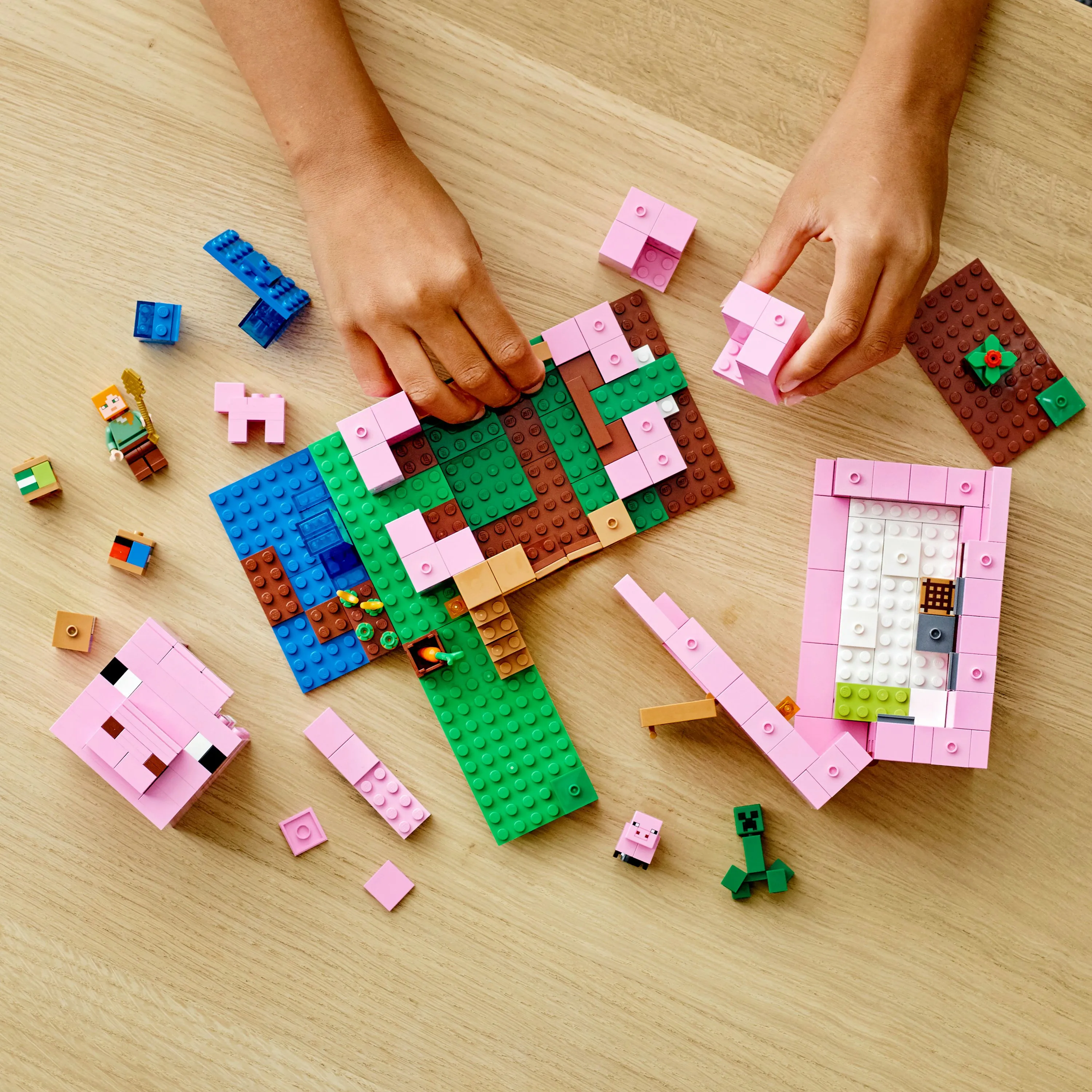 Lego Minecraft The Pig House  21170