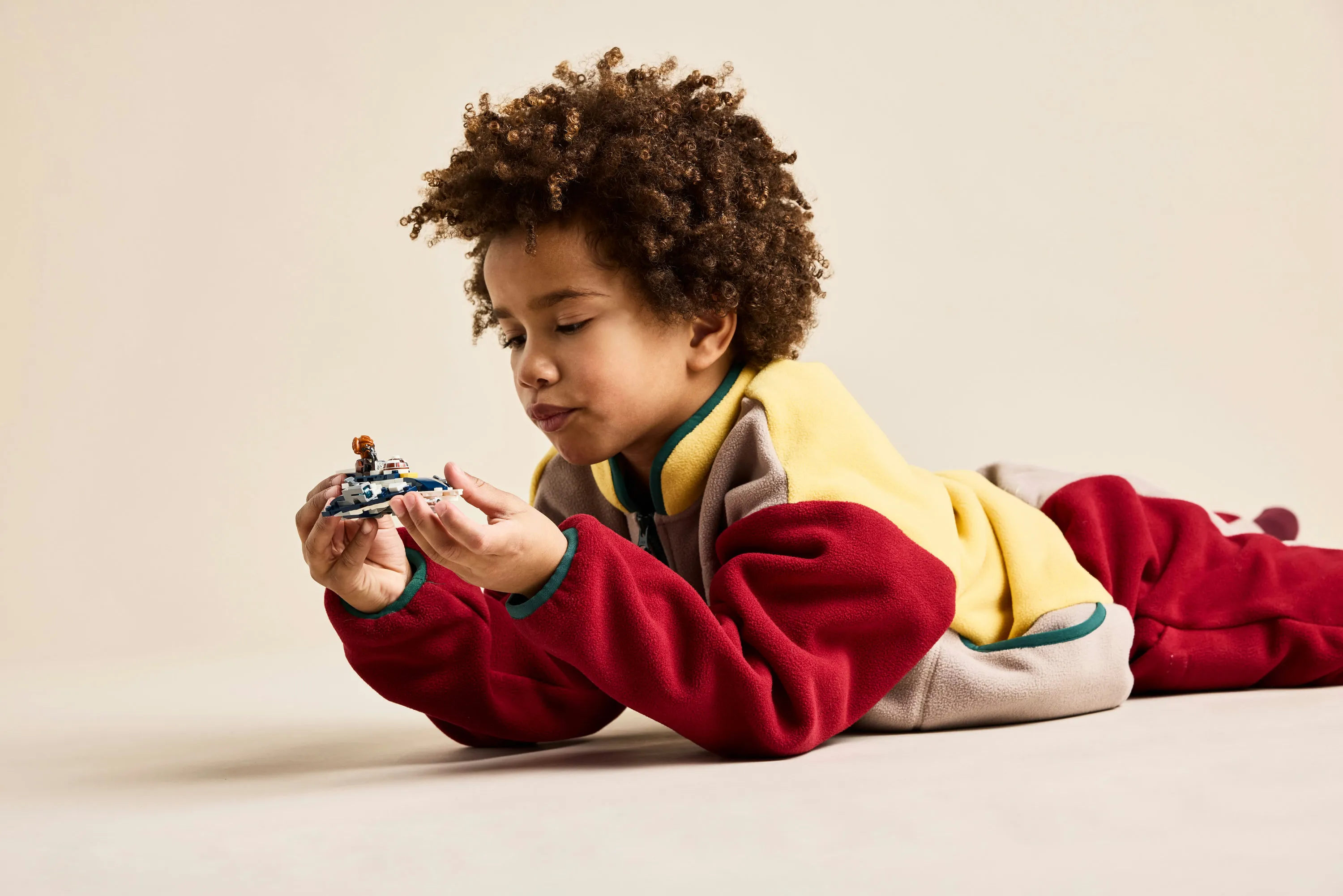 LEGO Star Wars Plo Koon&rsquo;s Jedi Starfighter Microfighter 75400