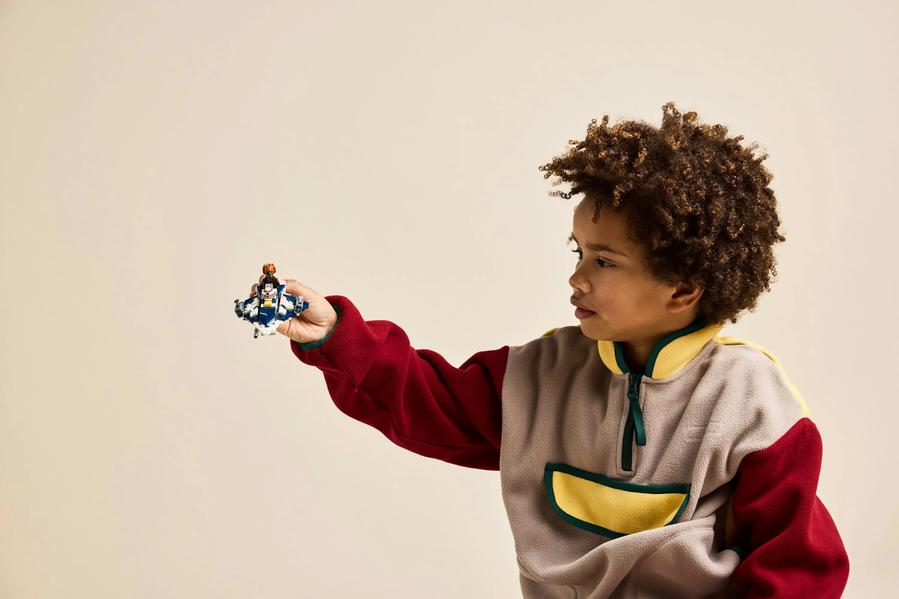 LEGO Star Wars Plo Koon&rsquo;s Jedi Starfighter Microfighter 75400