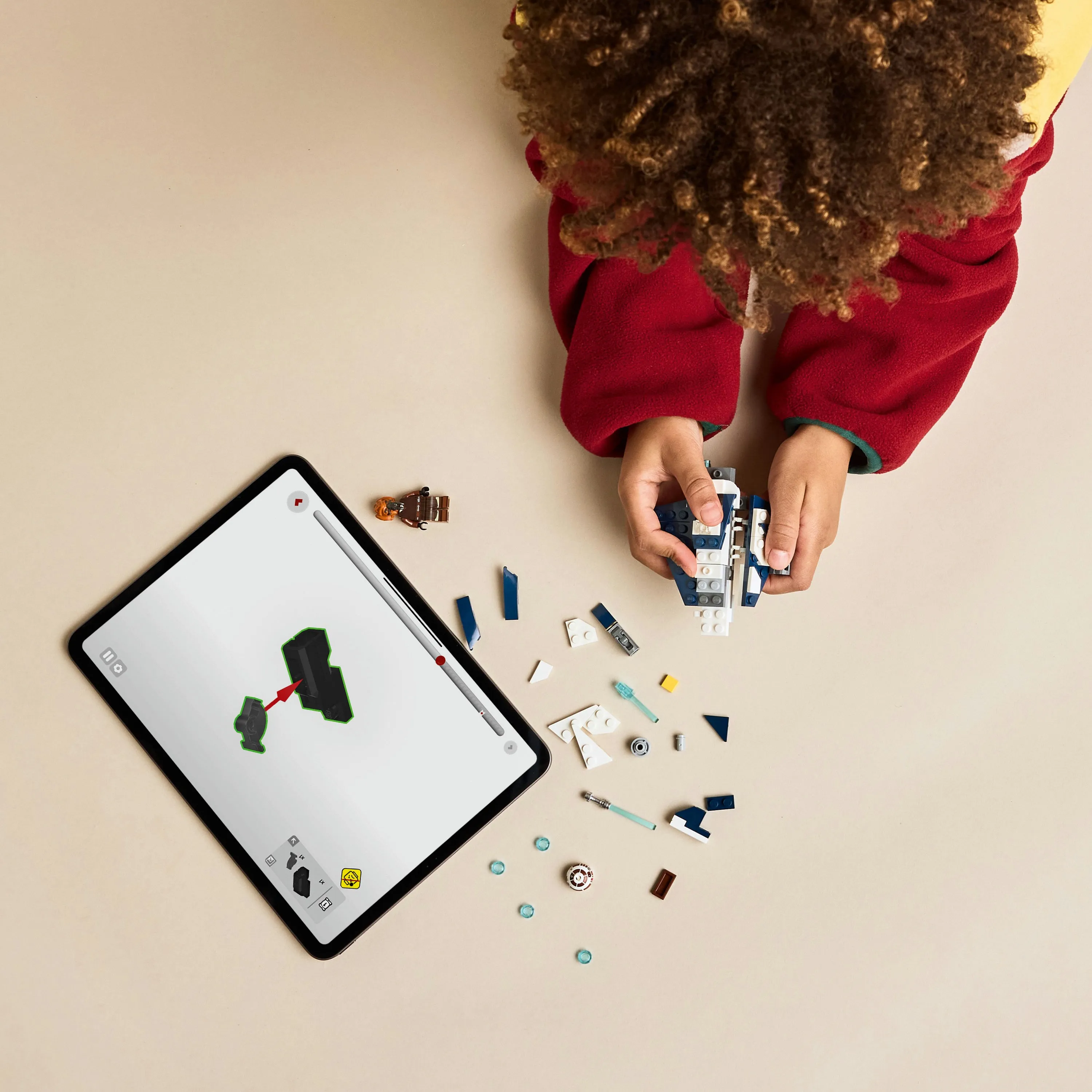 LEGO Star Wars Plo Koon&rsquo;s Jedi Starfighter Microfighter 75400