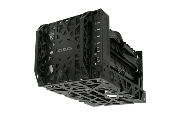 ICY DOCK, Sis&auml;inenhot-swap, 4x3,5" SATA, 3x5,5" paikkaa, mu