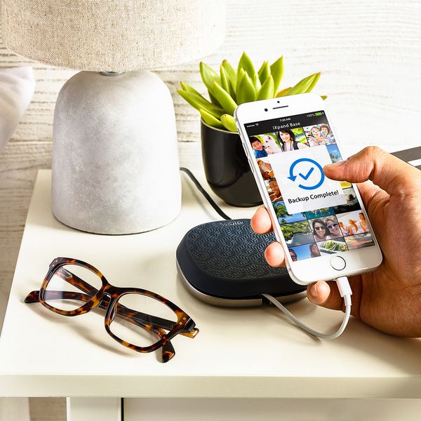 SANDISK iXpandTM Base 64GB EU adapter