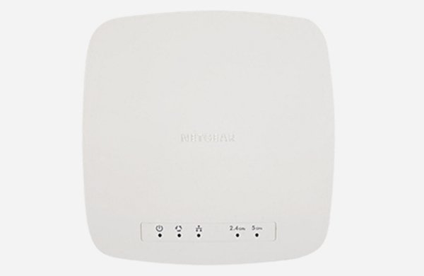 NETGEAR WB7500 Wireless Controller Bundle - Langattoman verkon hallintalaite - GigE, PPP - AC 100/230 V - 1U - sek&auml; 5 x NETGEAR ProSafe Business 2 x 2 Dual Band