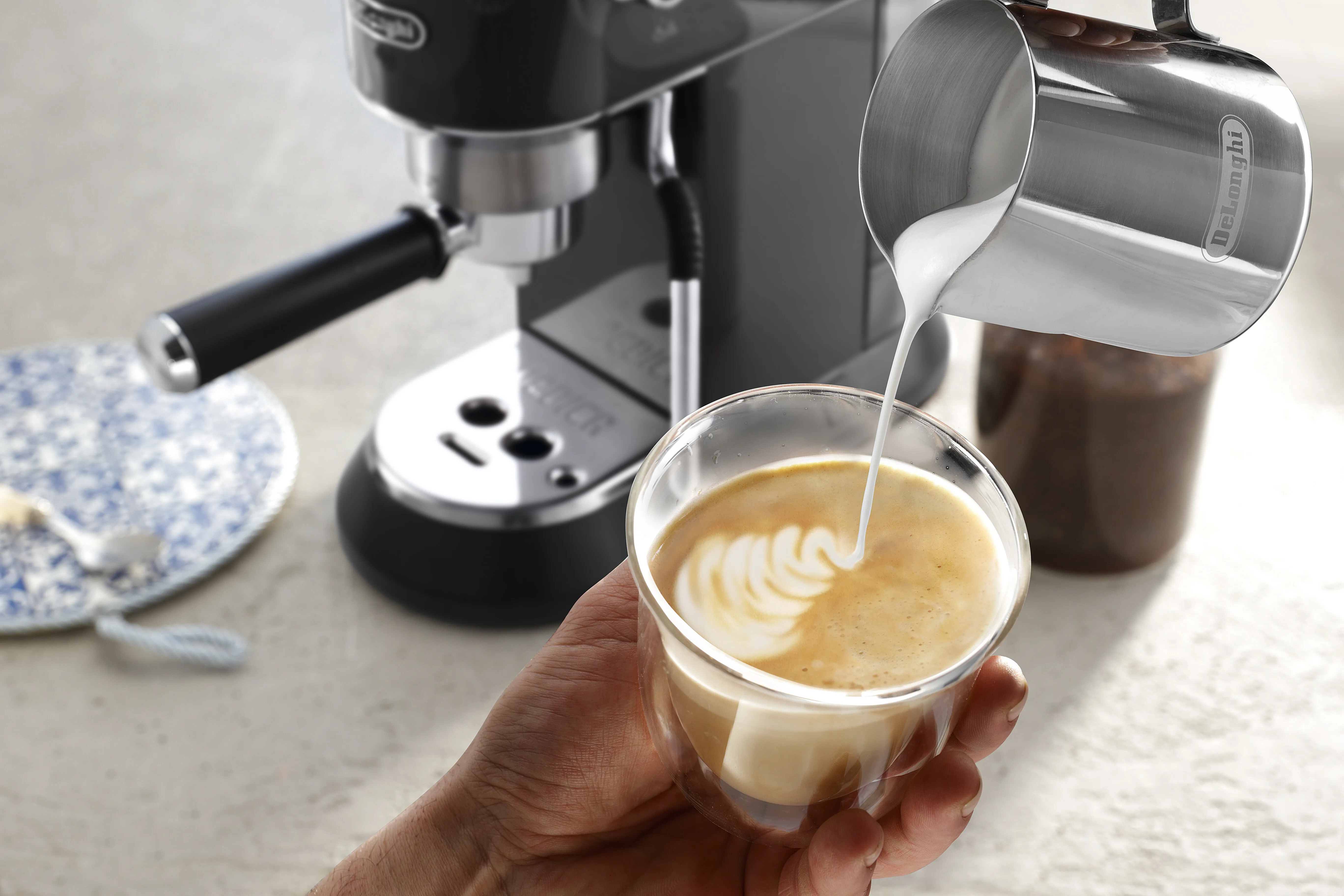 Delonghi Dedica Arte EC885 - espressomaskin, Gr&aring;