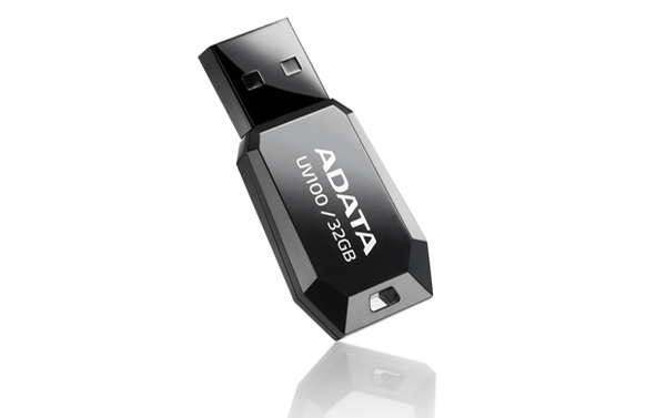 A-Data 32 GB UV100 USB 2.0 - minne, Svart