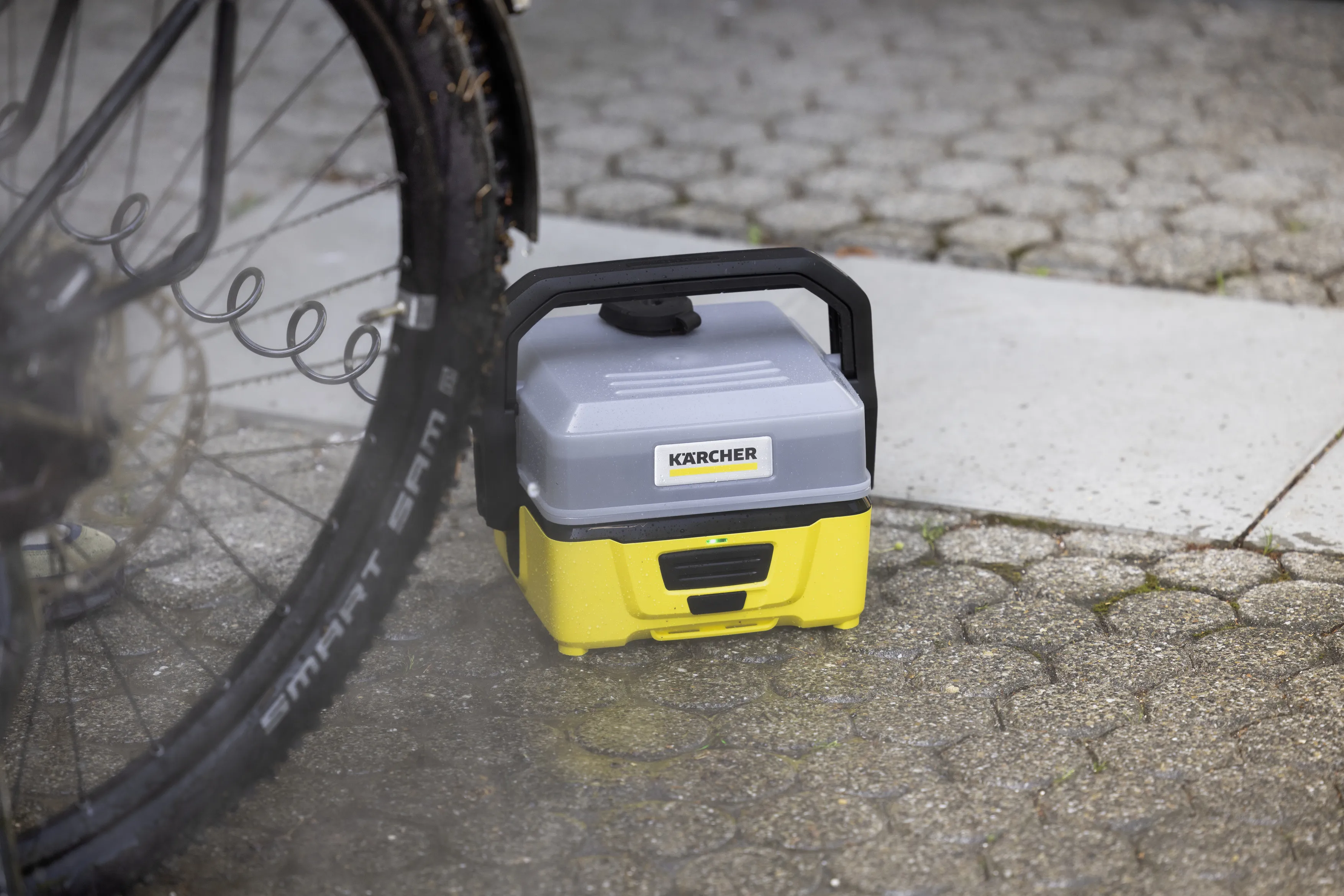 K&auml;rcher Mobile Outdoor Cleaner OC 3 -h&ouml;gtryckstv&auml;tt
