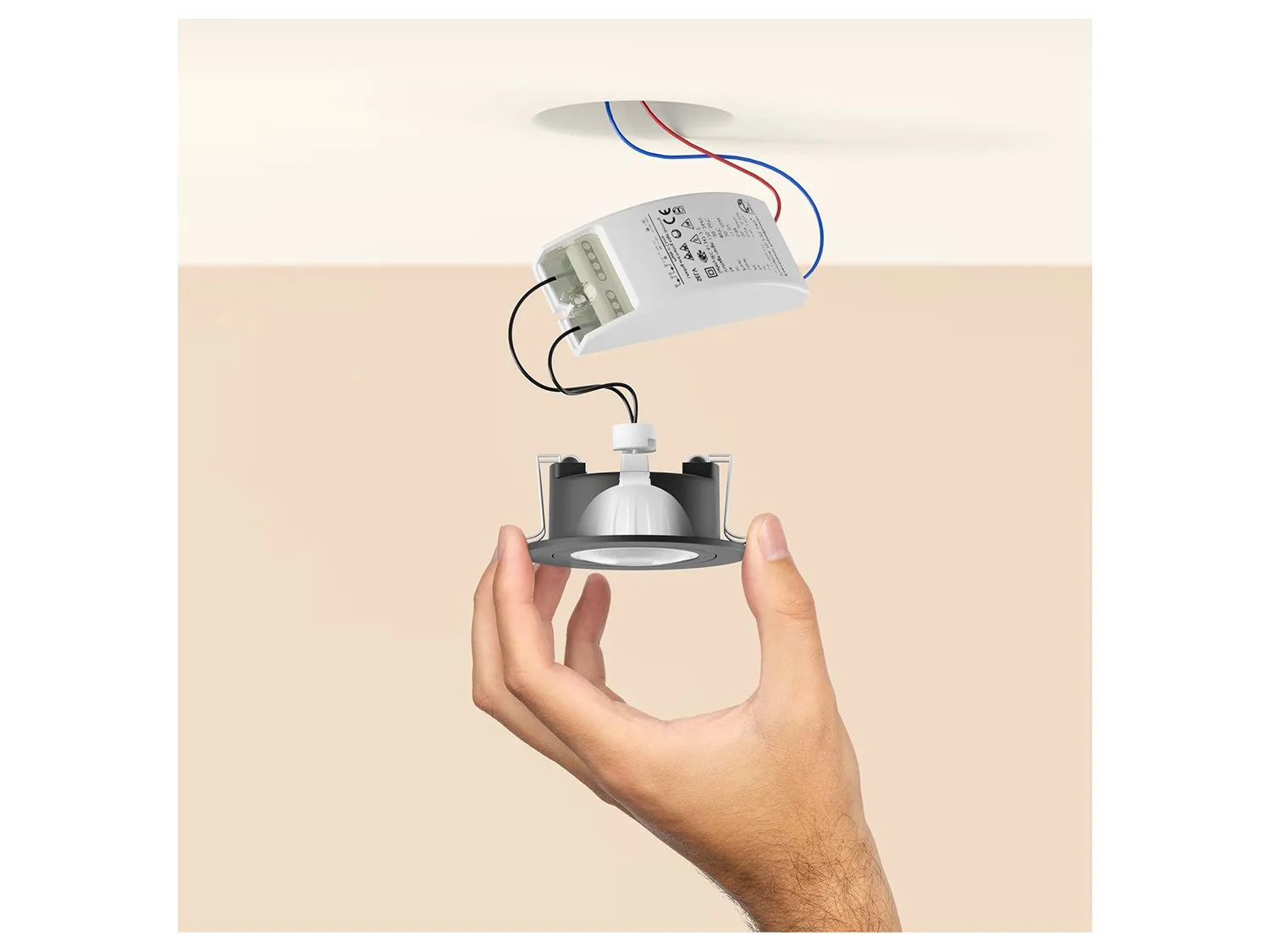 Philips Hue White and Color Ambiance MR16 -&auml;lylamppu