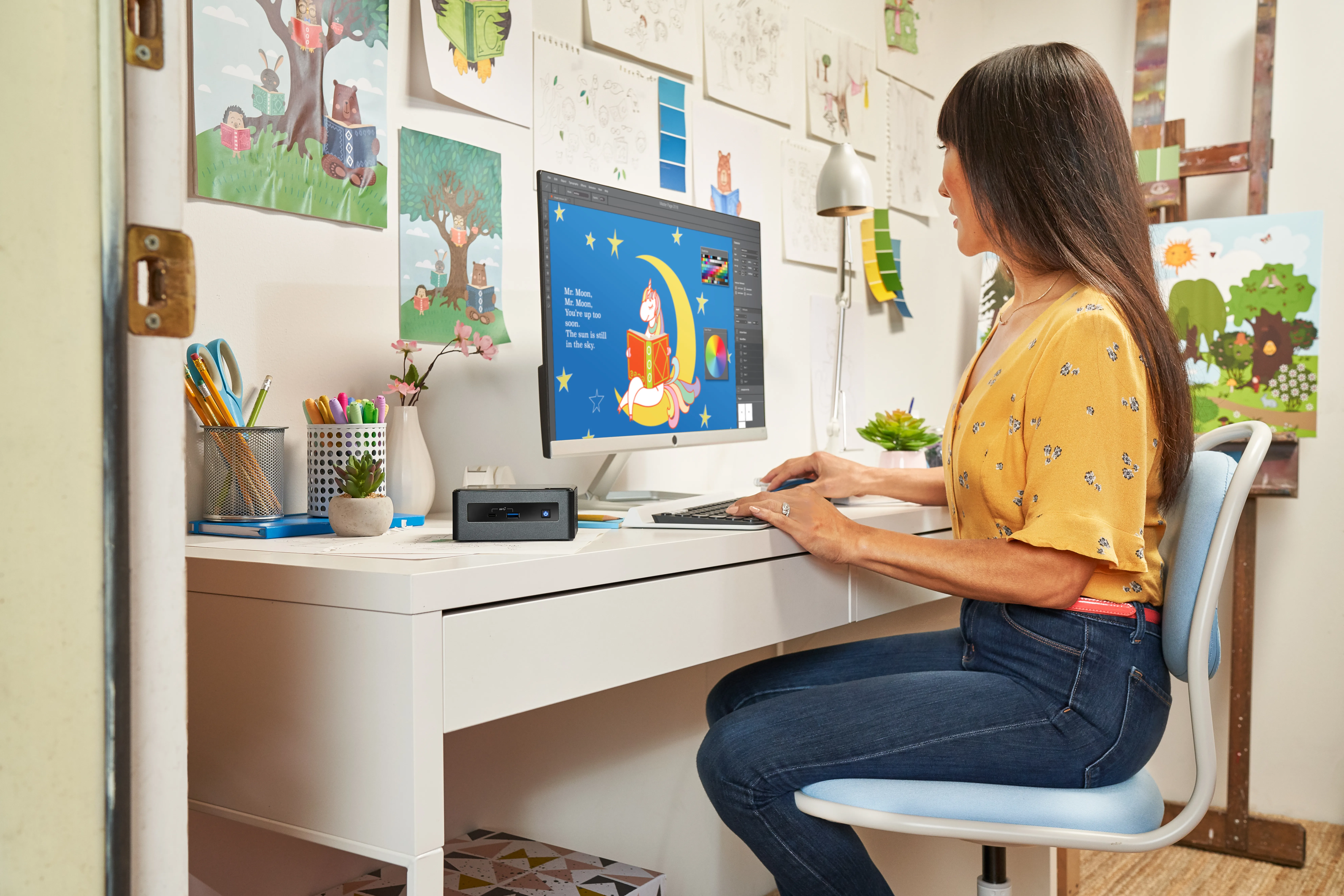 Intel NUC10i3FNHN Mini PC Barebone, Black