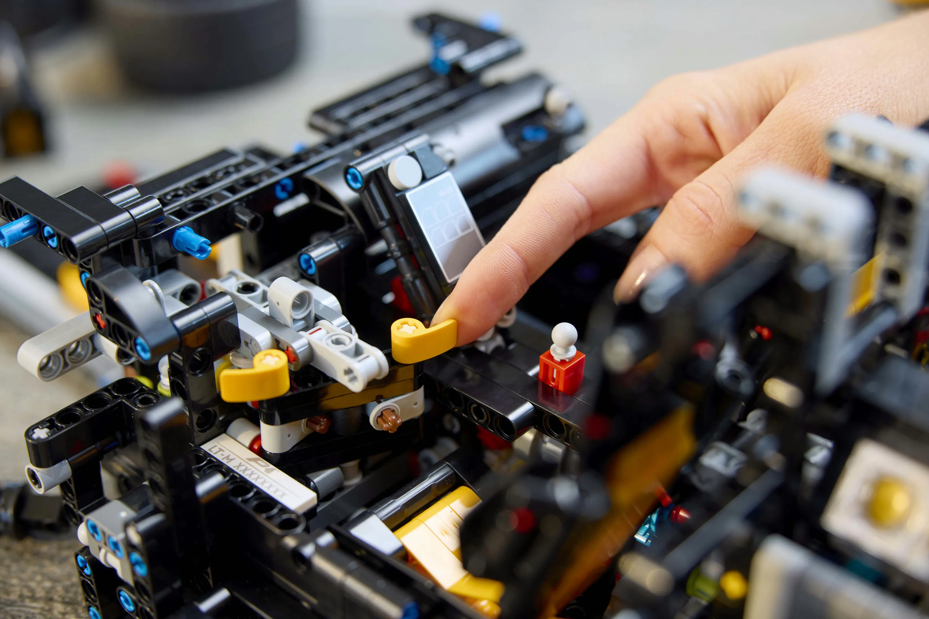 LEGO Technic McLaren P1 42172