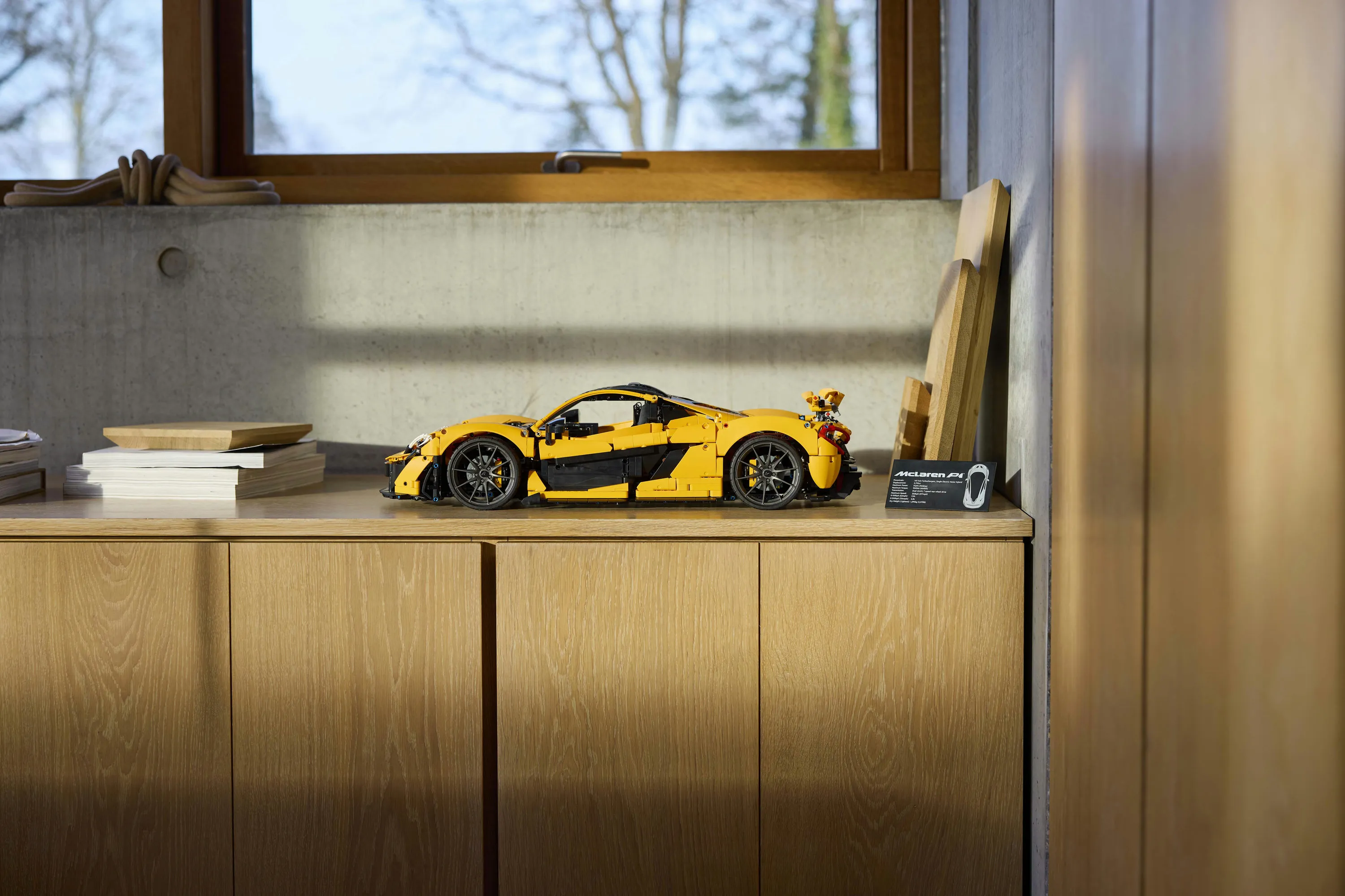 LEGO Technic McLaren P1 42172