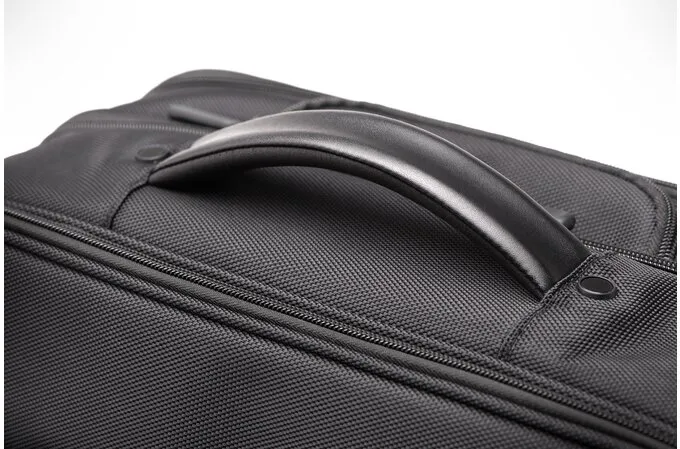 Kensington Contour&quot; 2.0 Business Laptop Roller  17