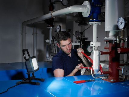 Liikuteltava SMD-LED-ty&ouml;valaisin, ML DN 2806 S, IP54, 2m kaapeli