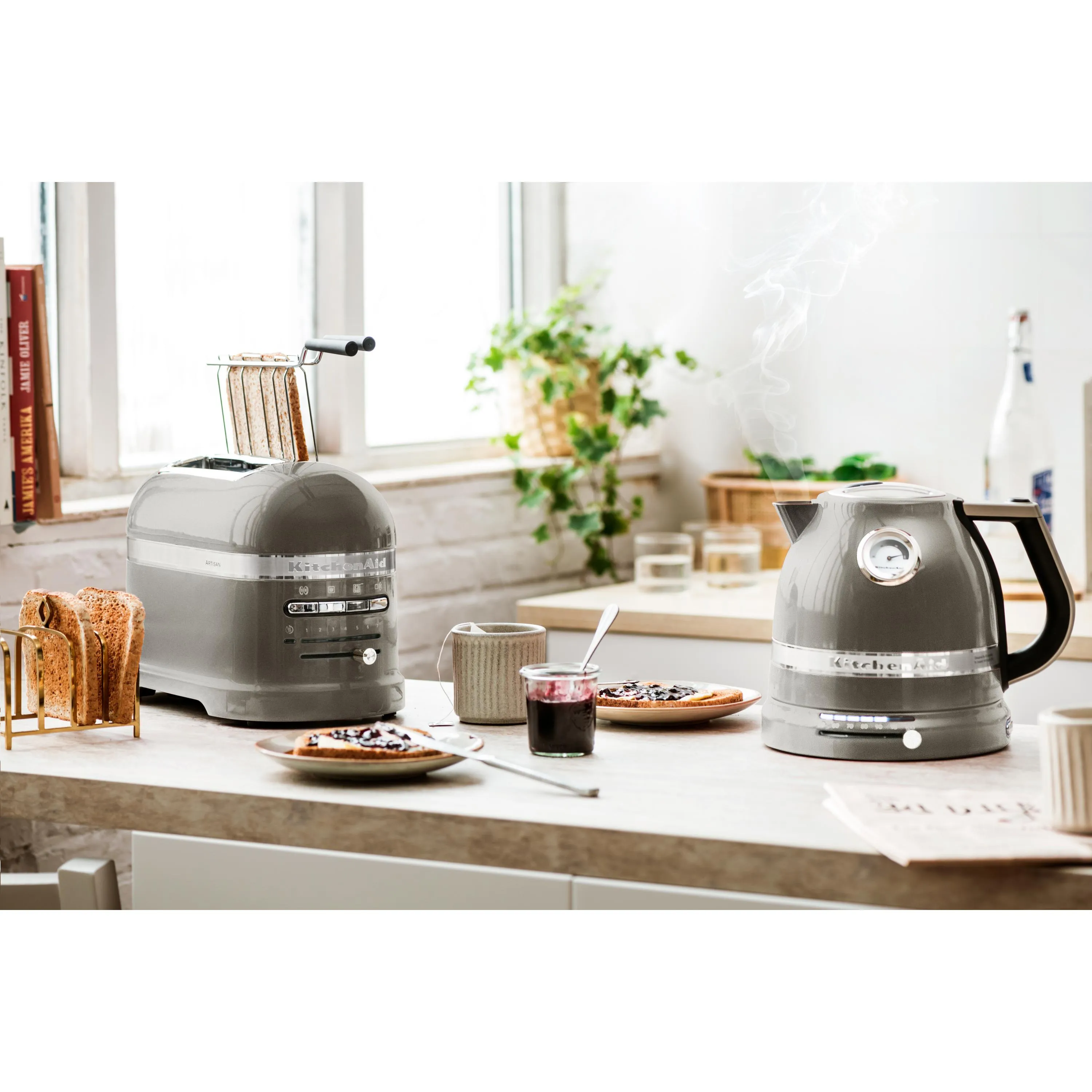 KitchenAid Artisan 5KEK1522EMS vattenkokare, 1,5 l, 2400 W, Silver Medal