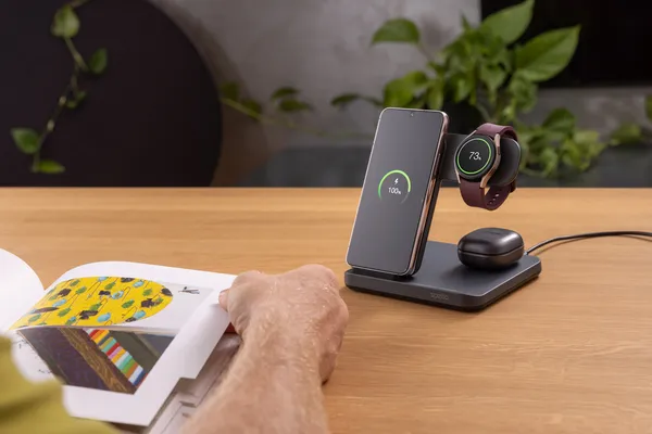 Spello 3in1 Wireless Charging Stand for Samsung - black