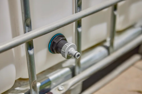 Gardena -s&auml;ili&ouml;liitin ty&ouml;nnett&auml;v&auml; G1"/G3/4"