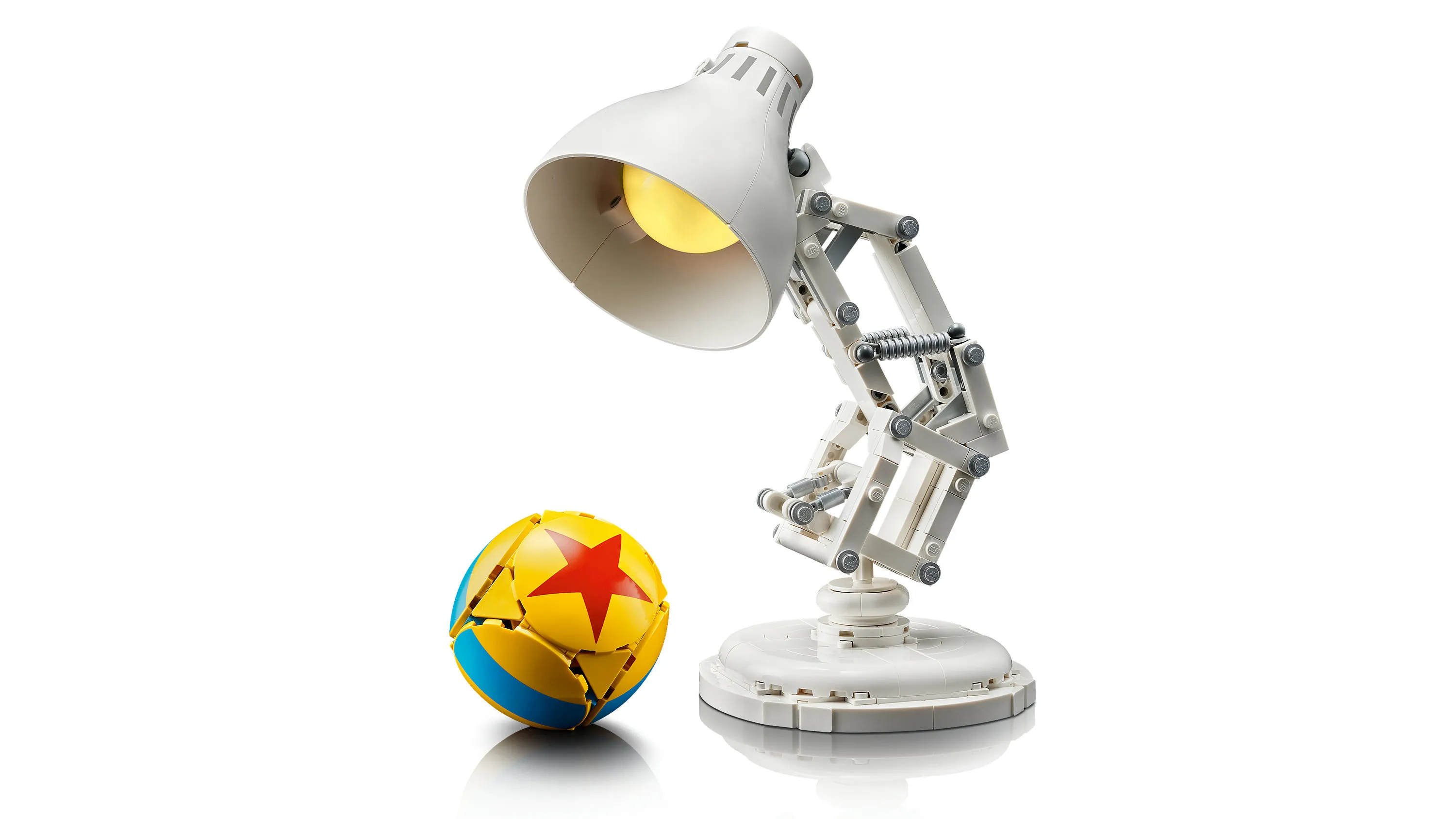 LEGO Ideas Disney Pixar Luxo Jr. 21357