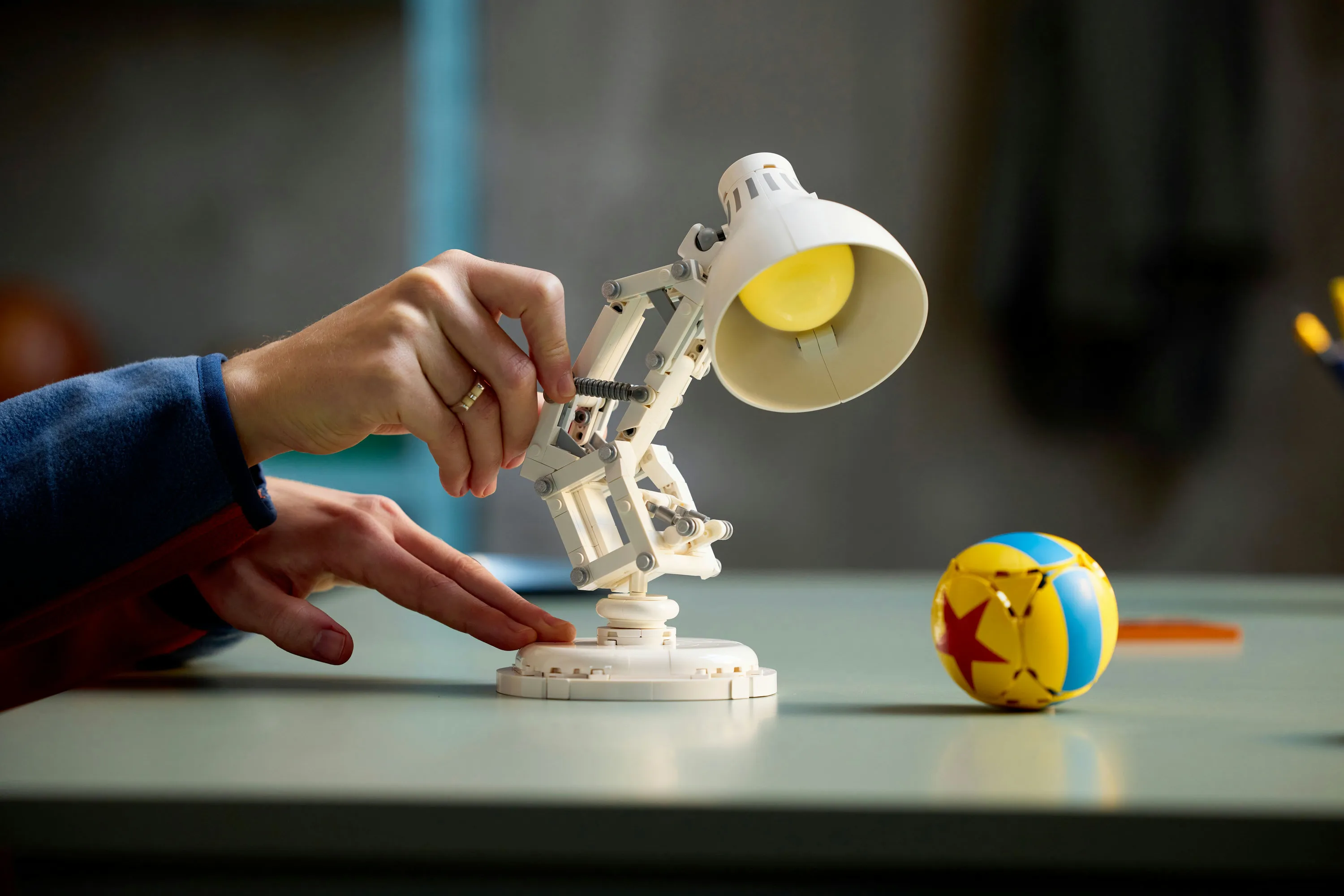 LEGO Ideas Disney Pixar Luxo Jr. 21357