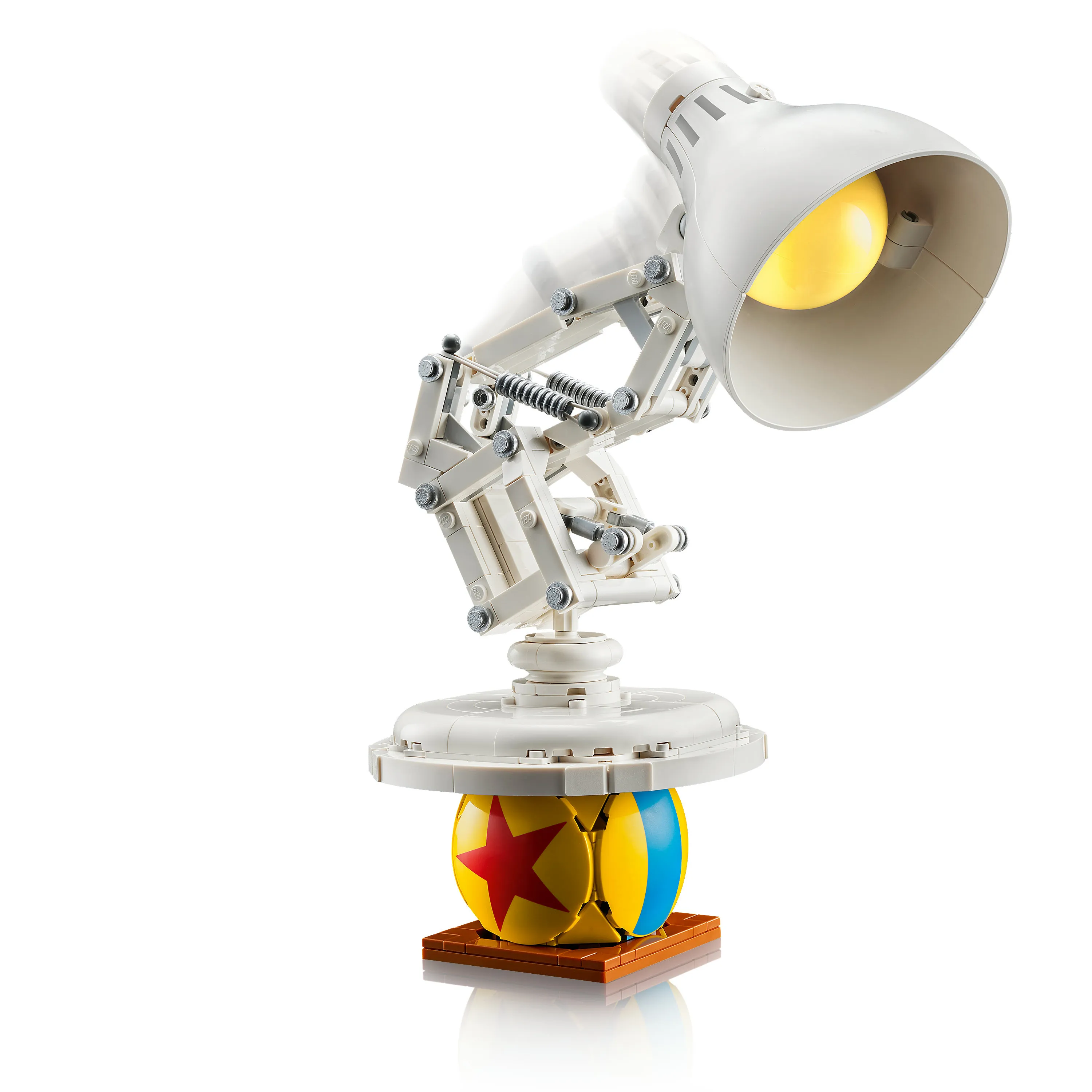 LEGO Ideas Disney Pixar Luxo Jr. 21357