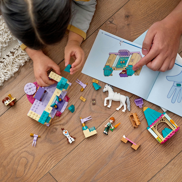 Lego Disney -Annan ja Olafin leikit linnassa 43204