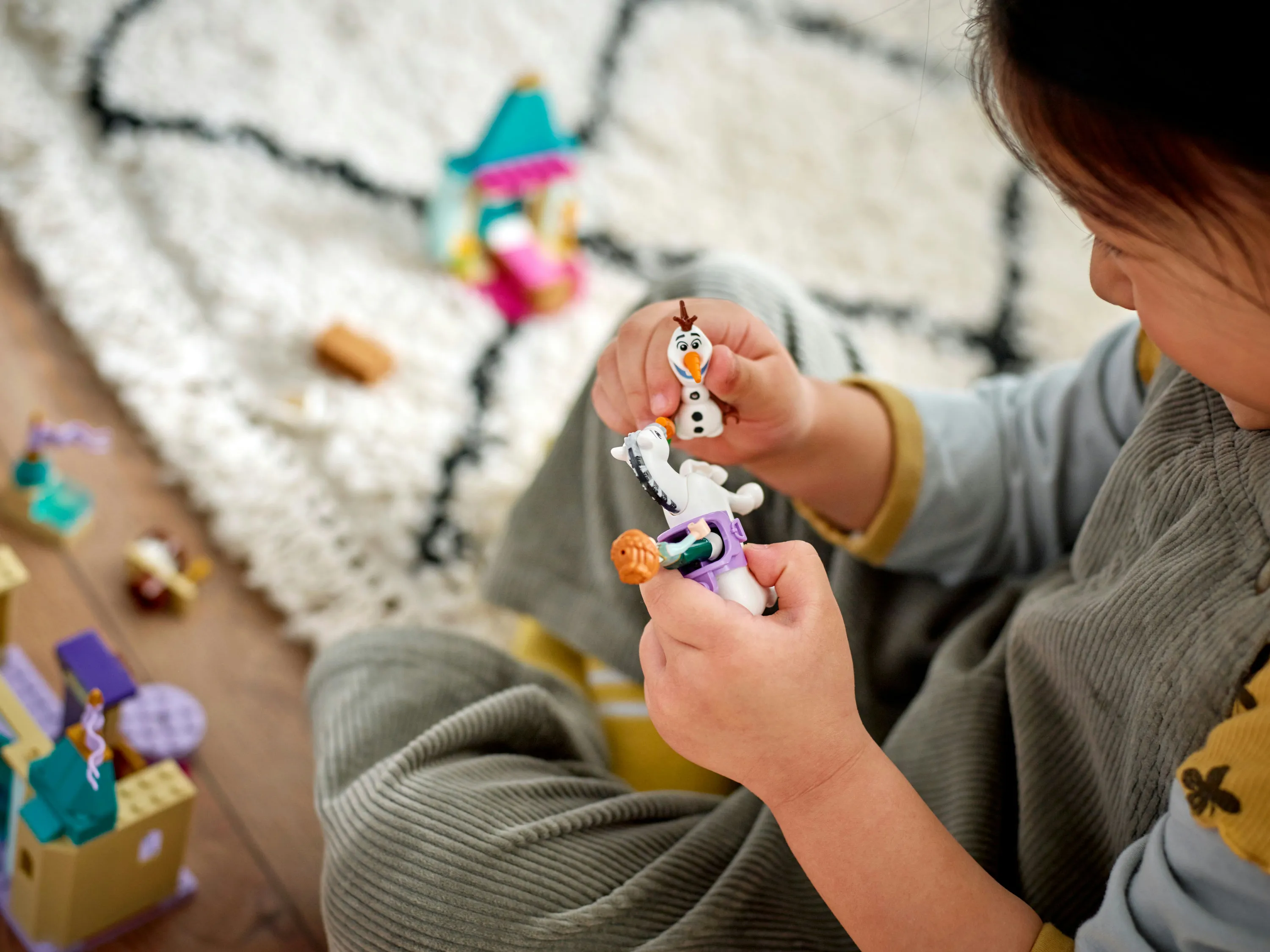 Lego Disney -Annan ja Olafin leikit linnassa 43204