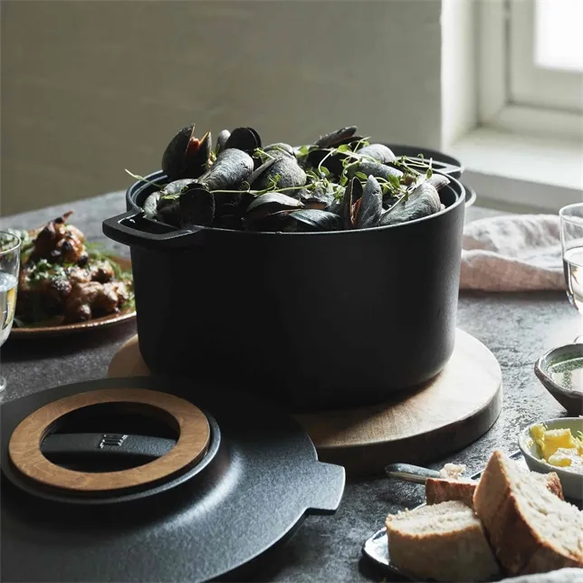 Fiskars Norden - cast iron pot 6 L