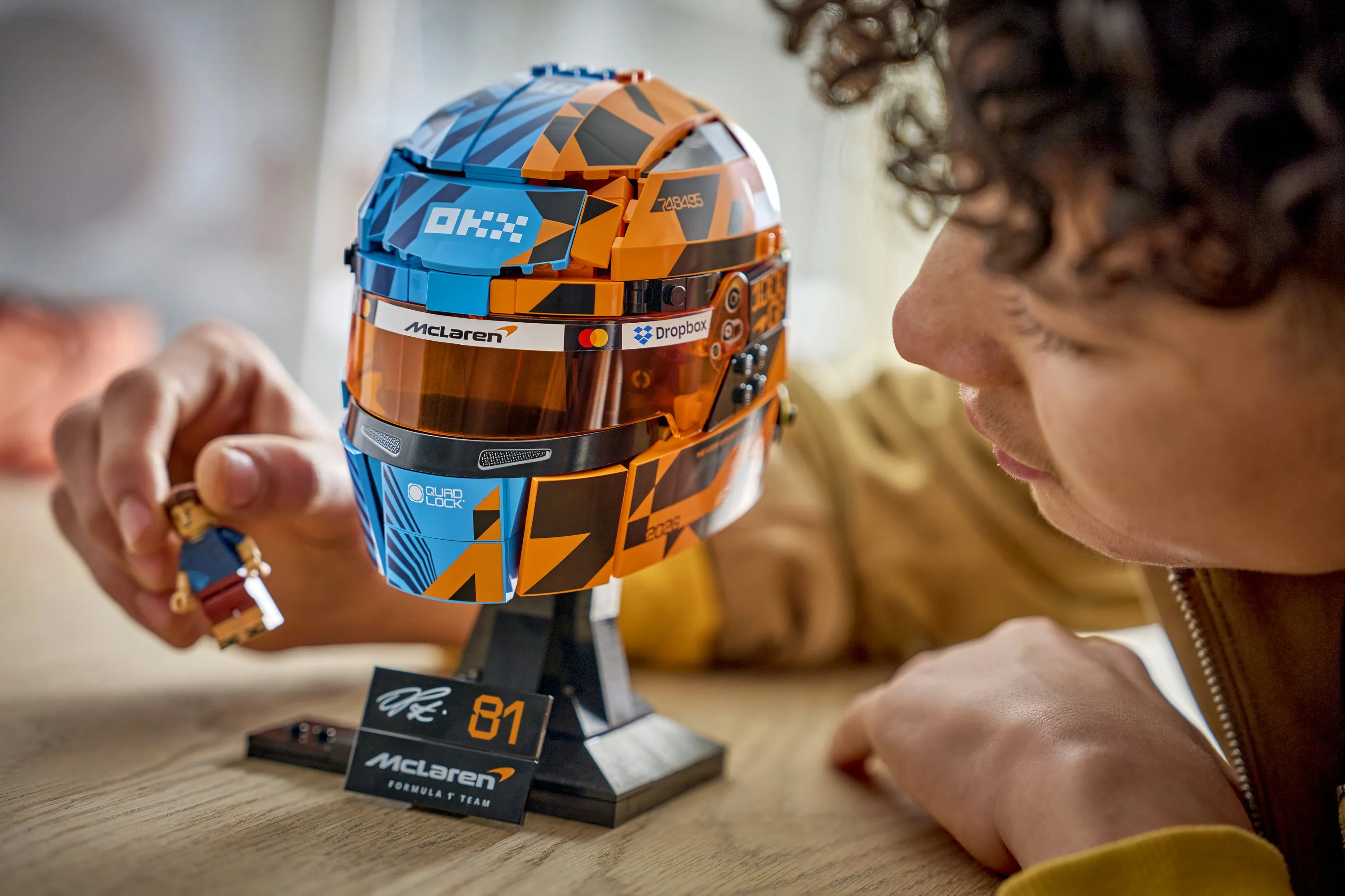 LEGO McLaren Mastercard F1 Team Oscar Piastri kyp&auml;r&auml; 43017