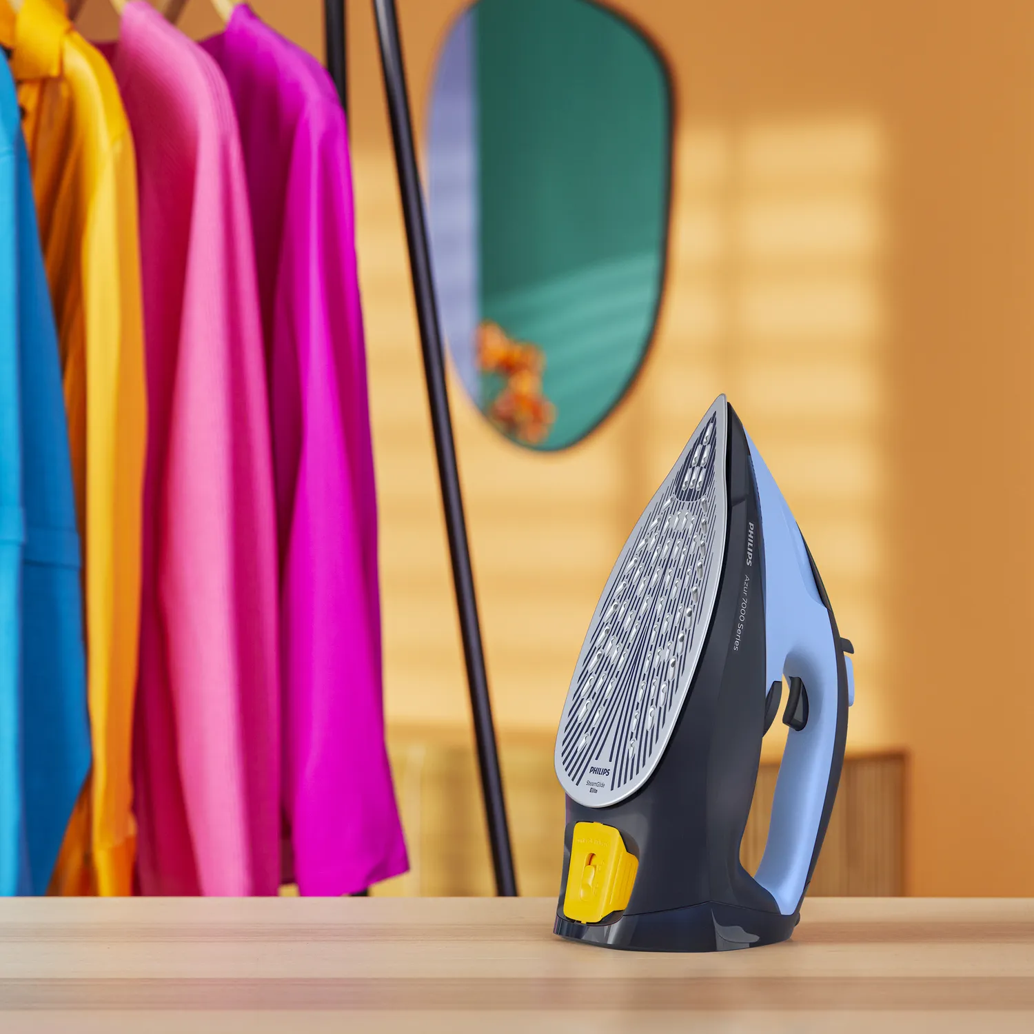 Philips 7000 Series DST7041/20 Steam Iron, 2800W, 0.3L, Light Blue/Dark Blue