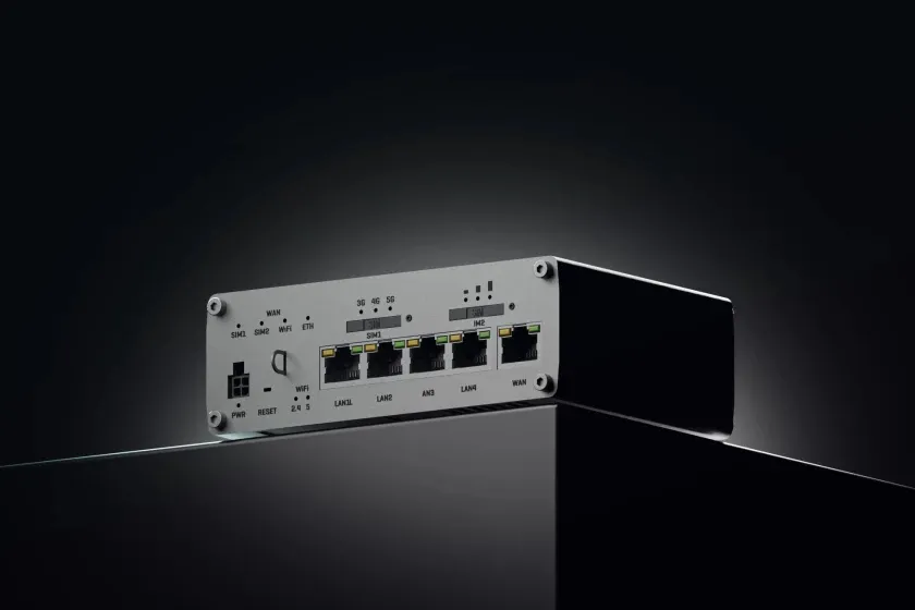RUTX50 Industrial 5G Cellular