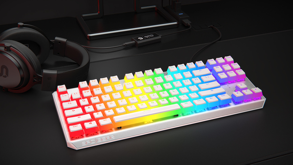 SilentiumPC Gear GK630K Tournament Kailh Red RGB Onyx White Pudding -pelin&auml;pp&auml;imist&ouml;