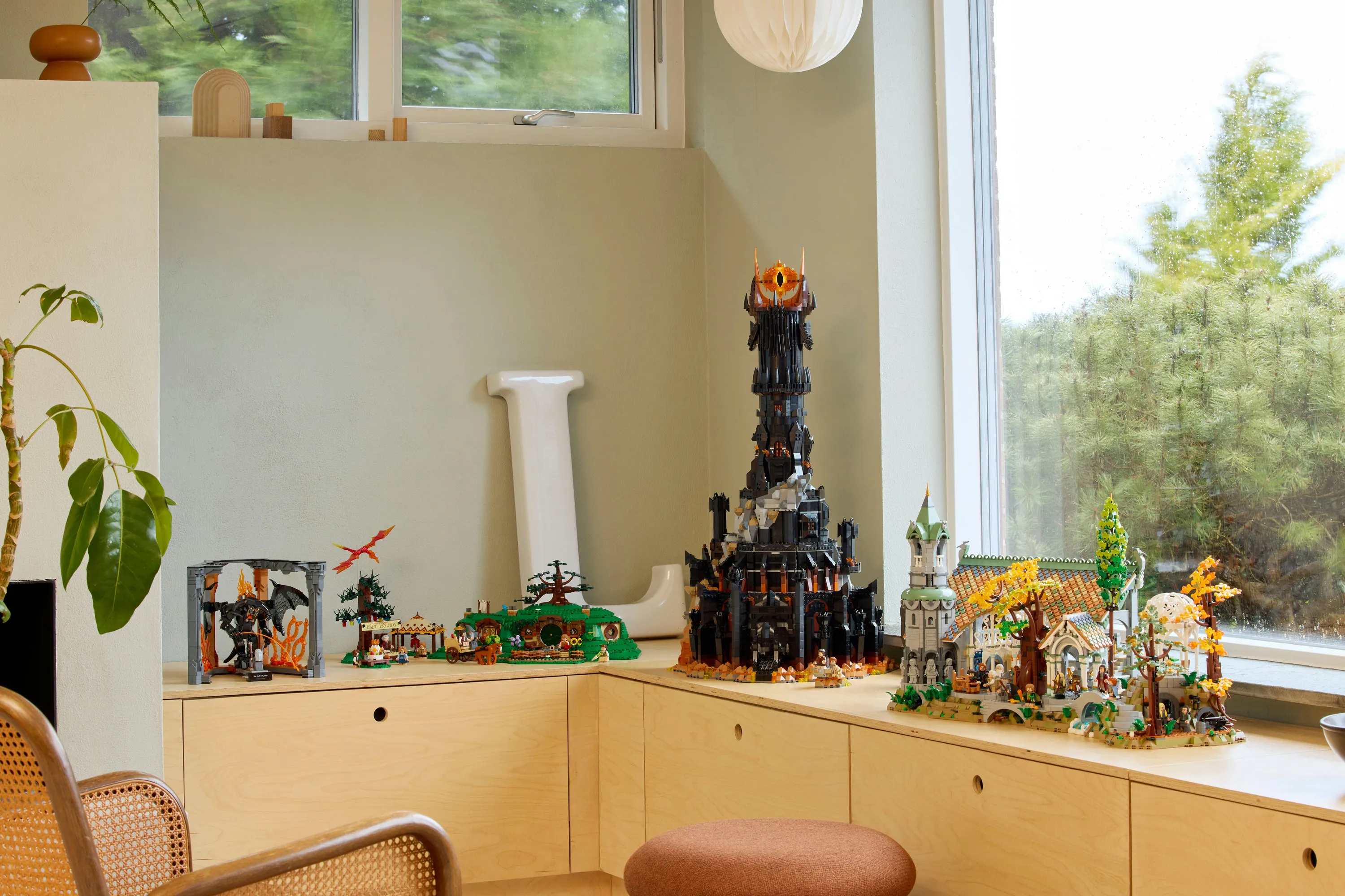 LEGO Icons The Lord of the Rings: Balrog's Fire Realm 10367