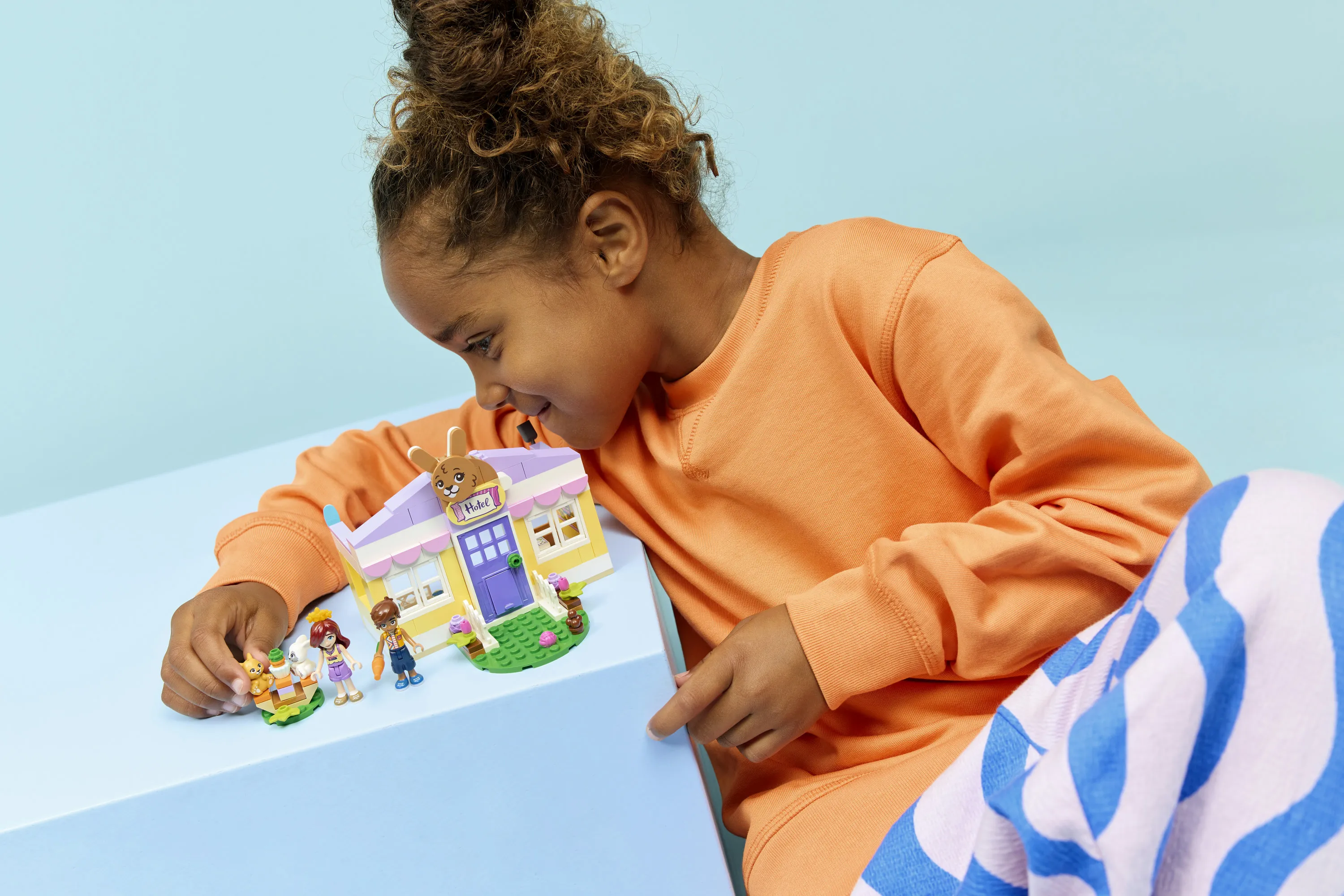 LEGO Friends Heartlake City Rabbit Hotel 42679