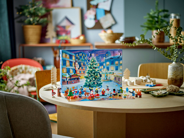Lego City 2023 Advent Calendar 60381