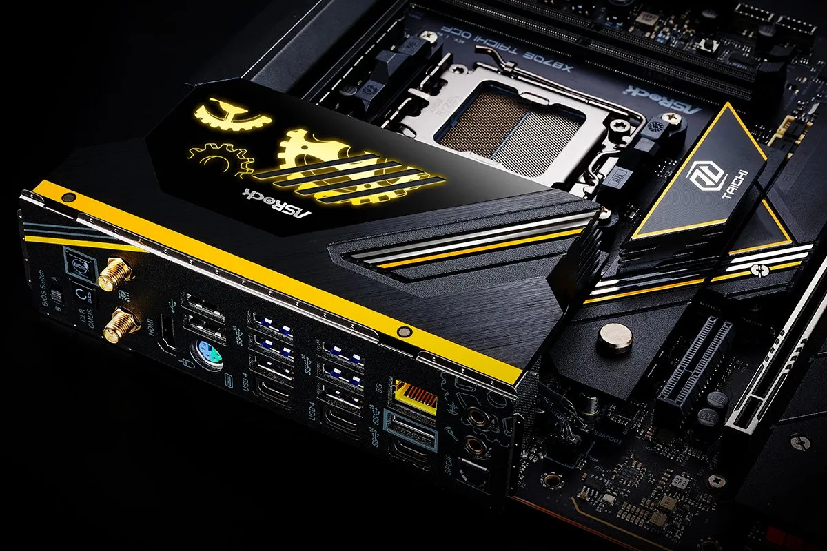 ASRock X870E Taichi OCF WiFi 7 AM5 ATX moderkort