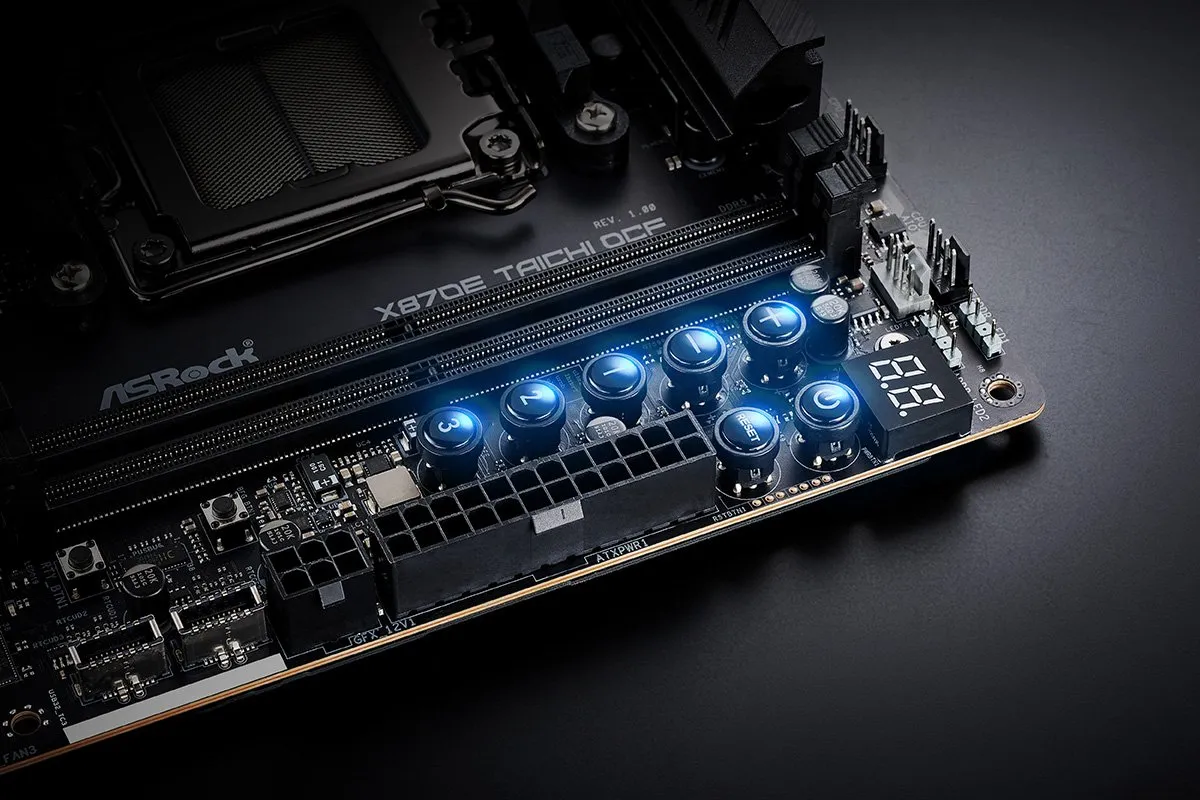 ASRock X870E Taichi OCF WiFi 7 AM5 ATX moderkort