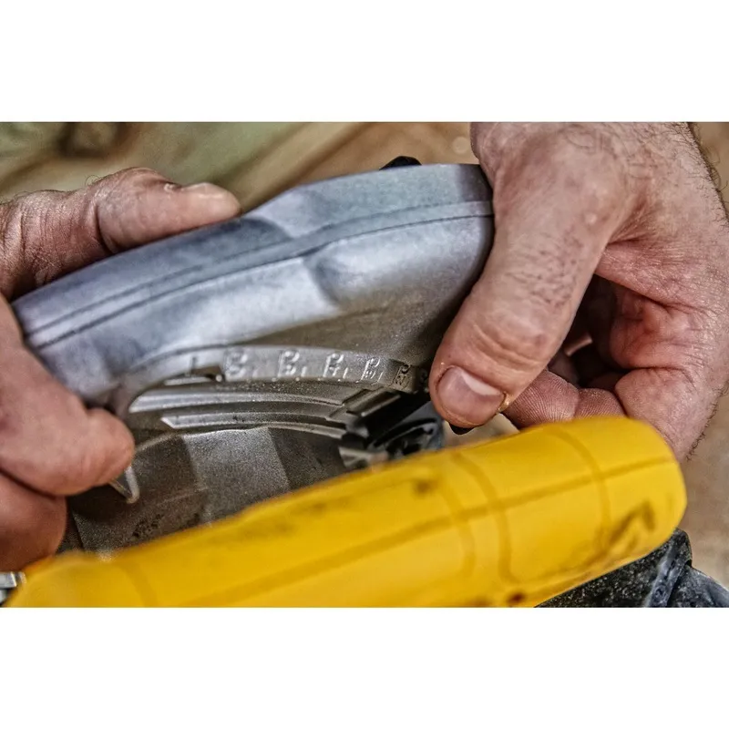 DeWALT DWE560