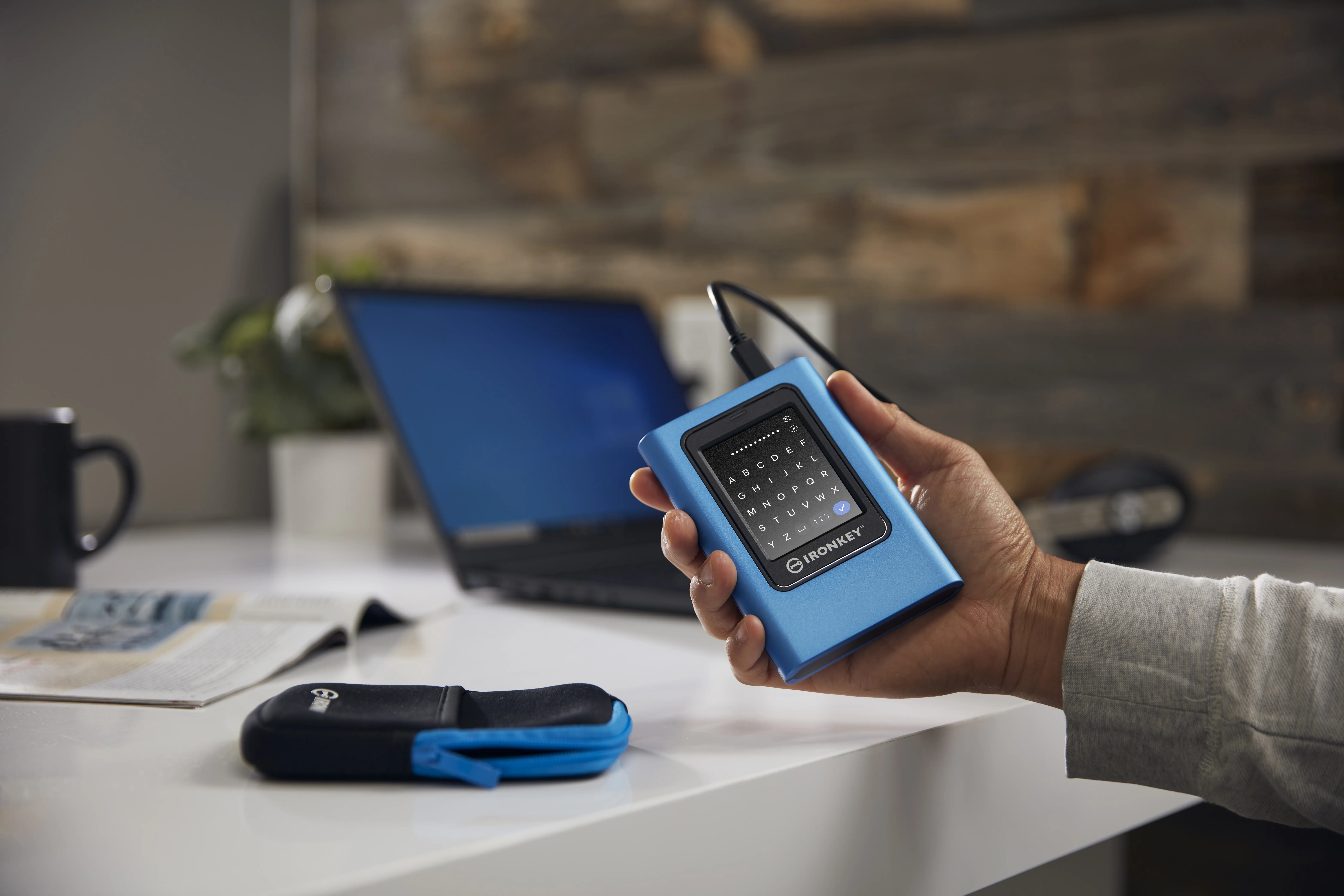 Kingston IronKey 3840GB IronKey Vault Privacy 80 XTS-AES 256-bit USB-C - External SSD, Blue
