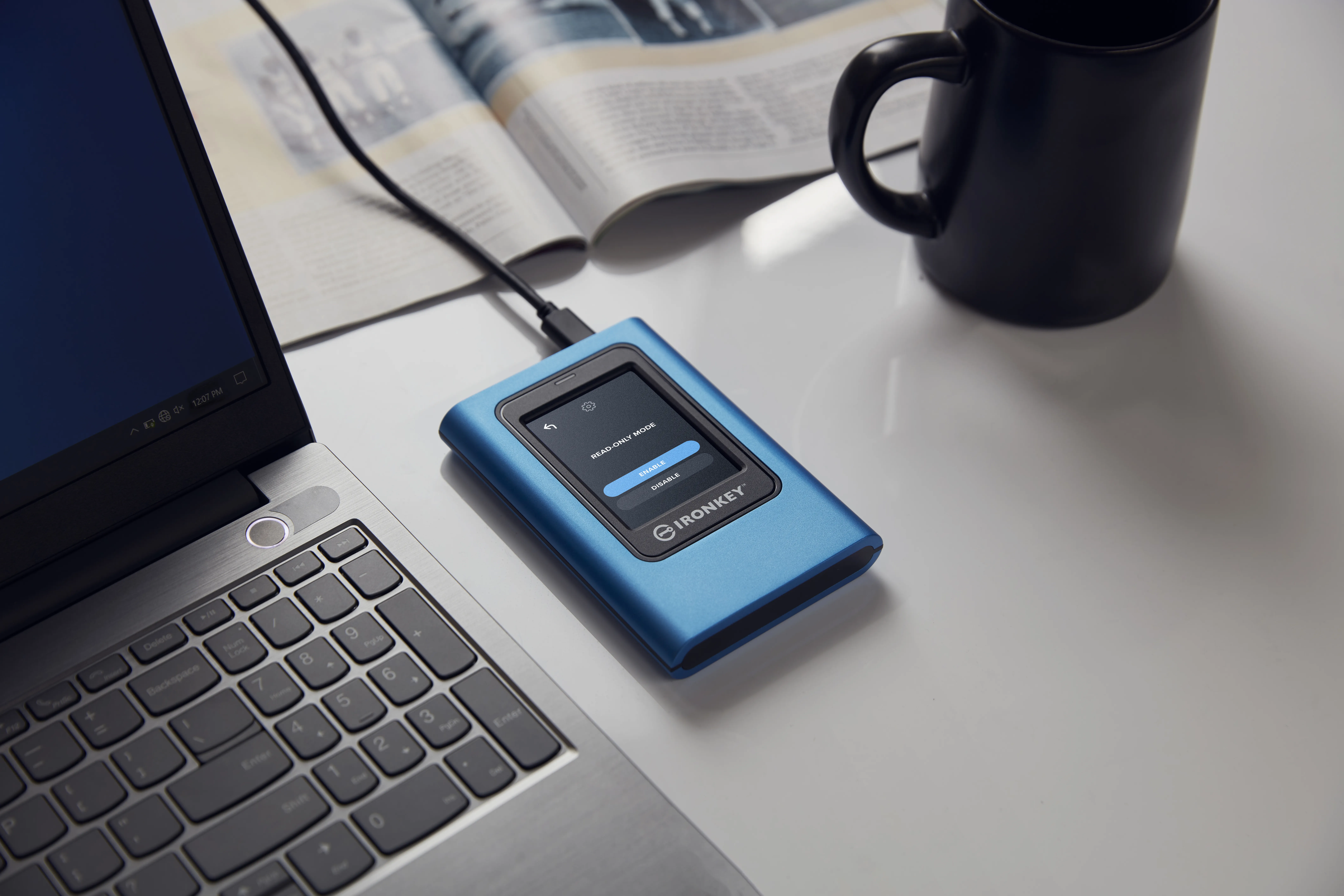 Kingston IronKey 3840GB IronKey Vault Privacy 80 XTS-AES 256-bit USB-C - External SSD, Blue